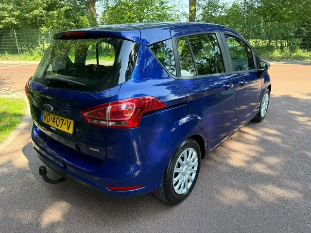 Ford B-Max view 7
