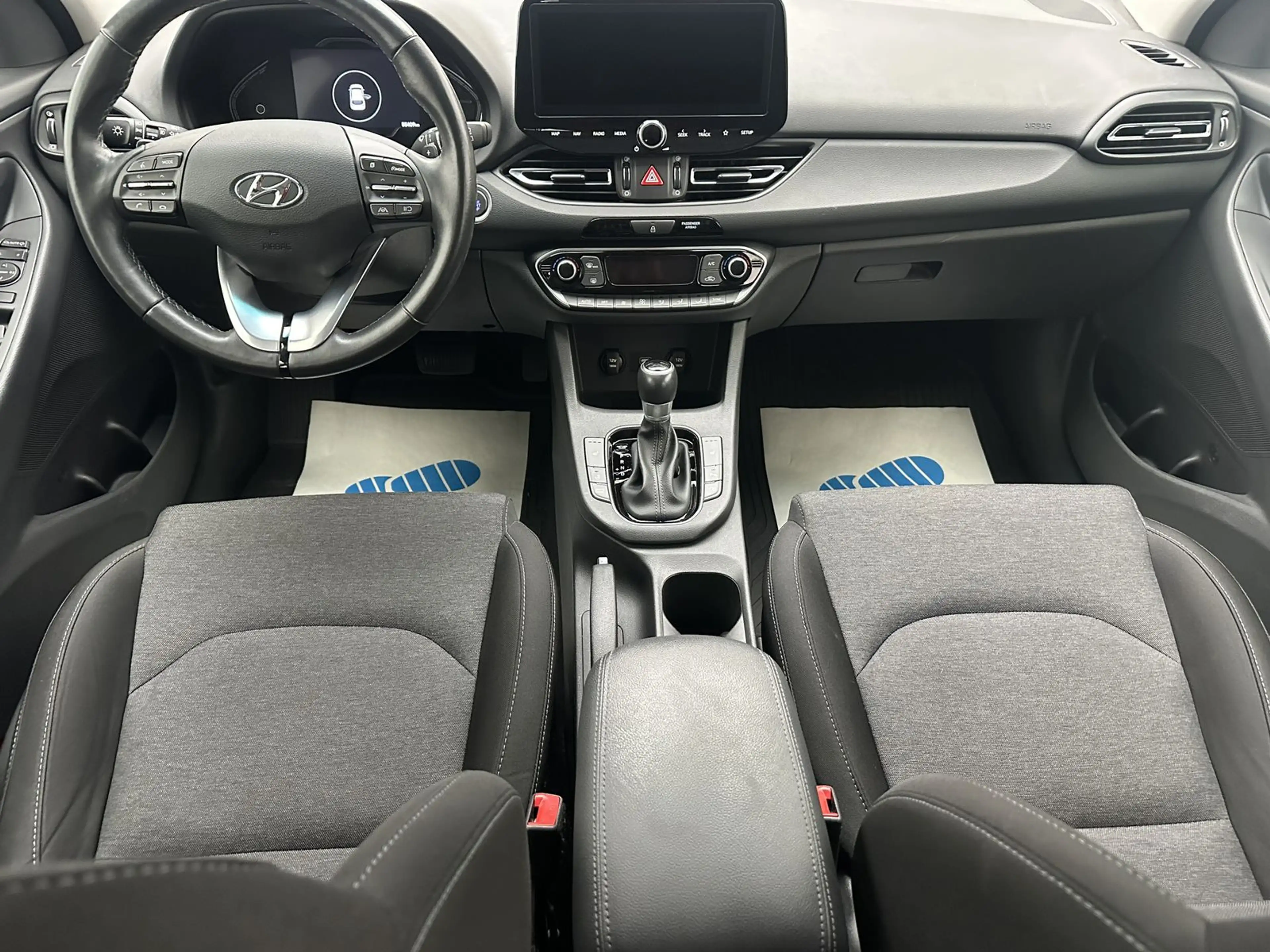 Hyundai i30 Trend Mild-Hybrid "NAVI-CAM-SITZH-MULTI-PDC" — photo 11