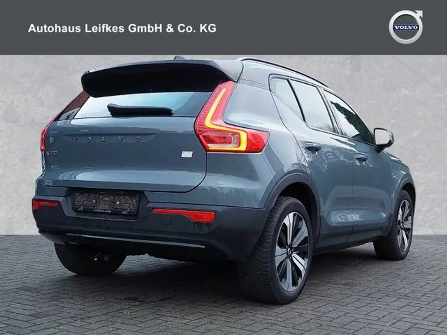 Volvo XC40 Pure Electric Recharge 69 kWh Single Motor Grau - 2