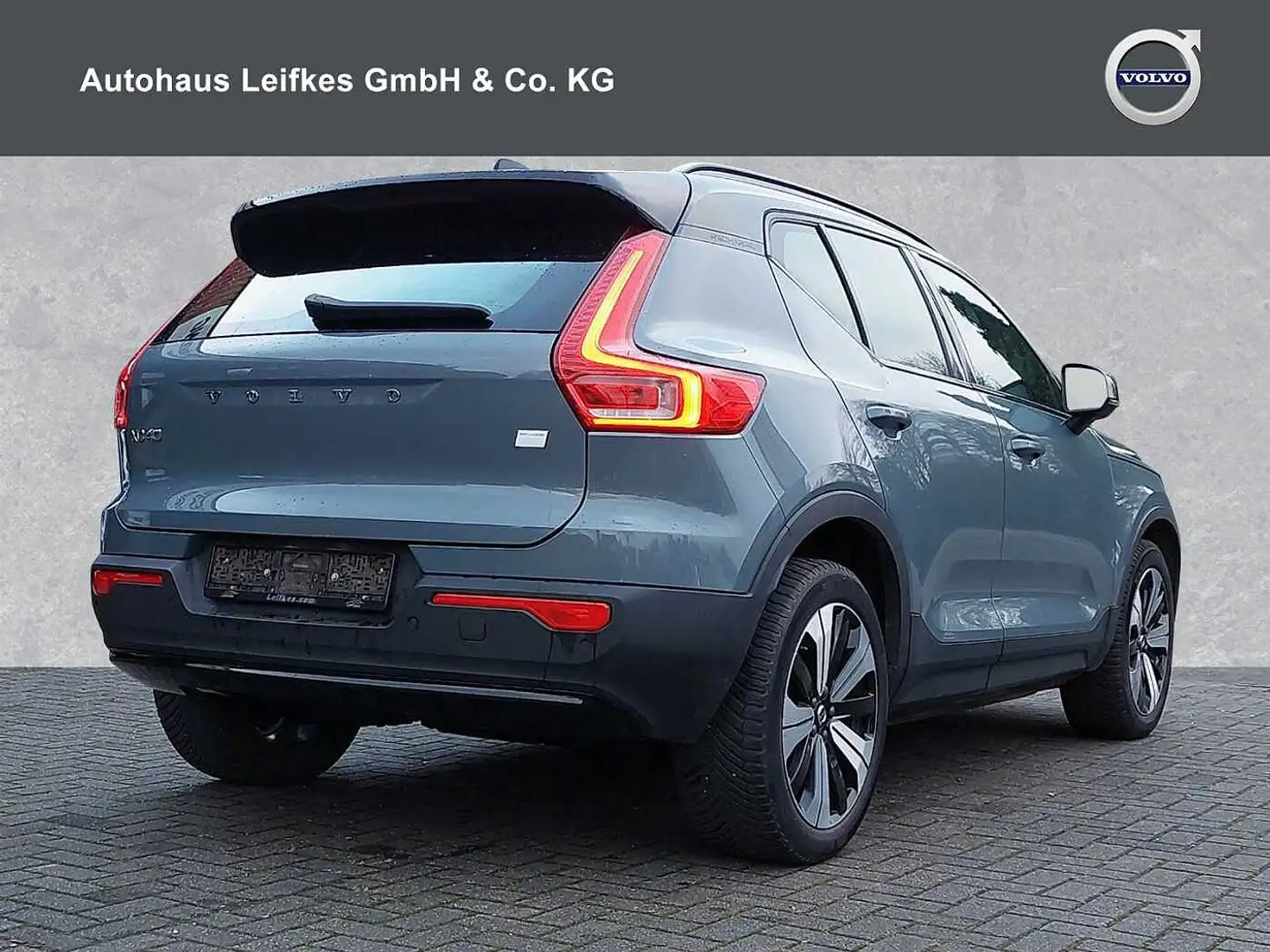Volvo XC40 Pure Electric Recharge 69 kWh Single Motor Plus Grau - 2