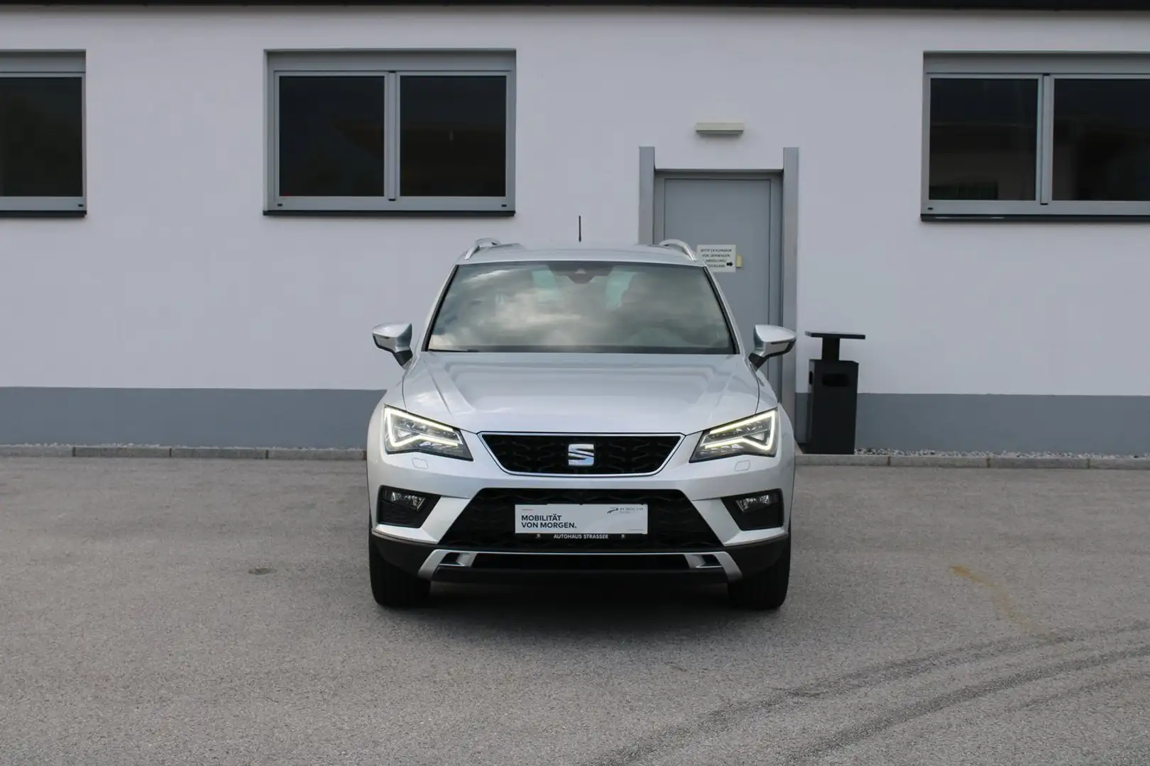 SEAT Ateca Xcellence 2.0 TDI 4Drive Grau - 2