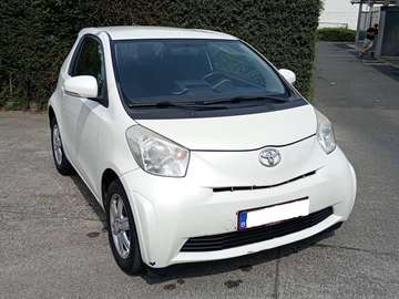 iQ 1.0i VVT-i Luna Multidrive