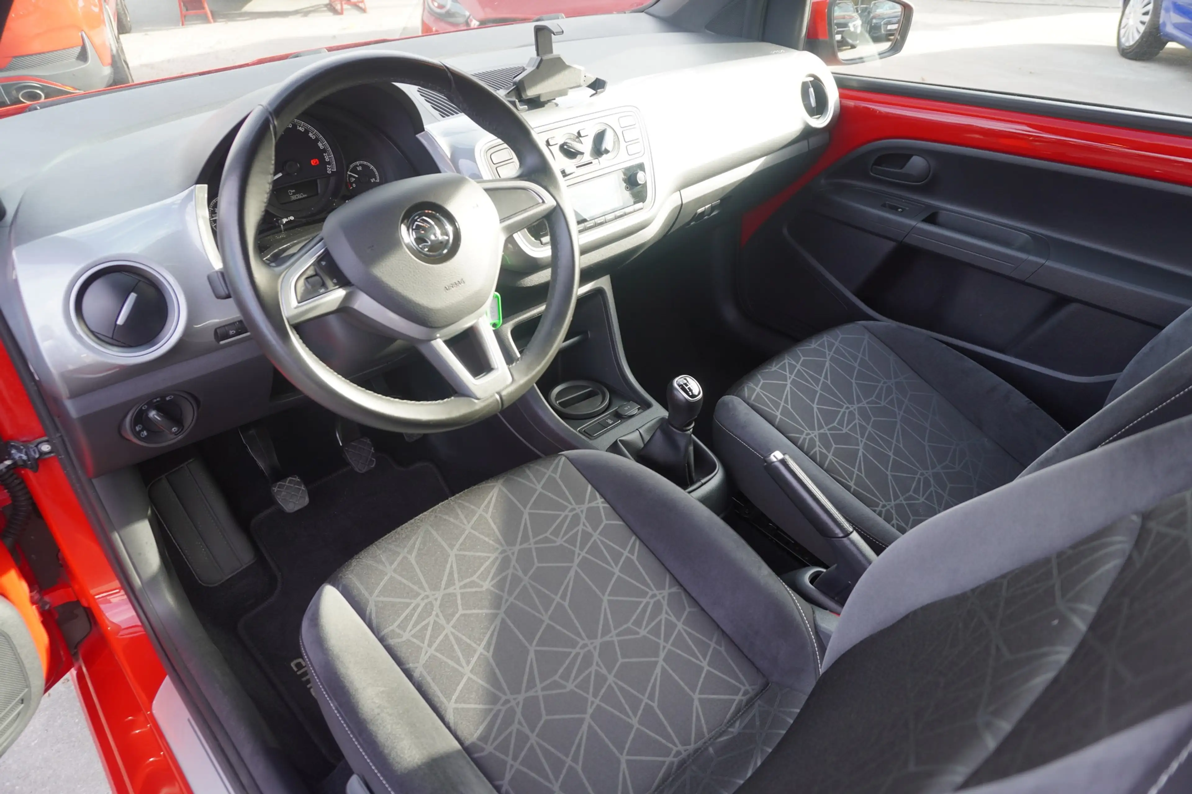 Skoda Citigo 1.0 Clever Sitzheizung Bluetooth PDC — photo 11