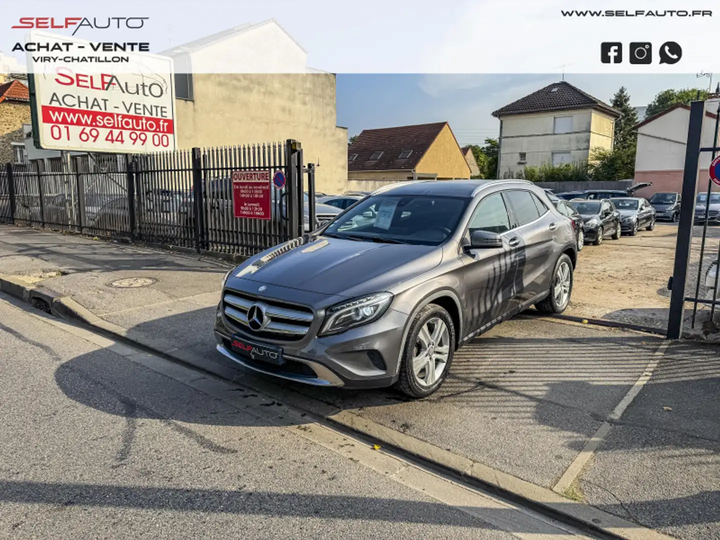 Mercedes-Benz GLA 200 200 D SENSATION 7G-DCT Gris - 1