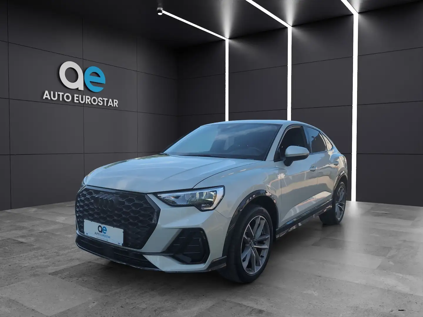 Audi Q3 35 TFSI S line Sportback *eAHK*LED* Silber - 1