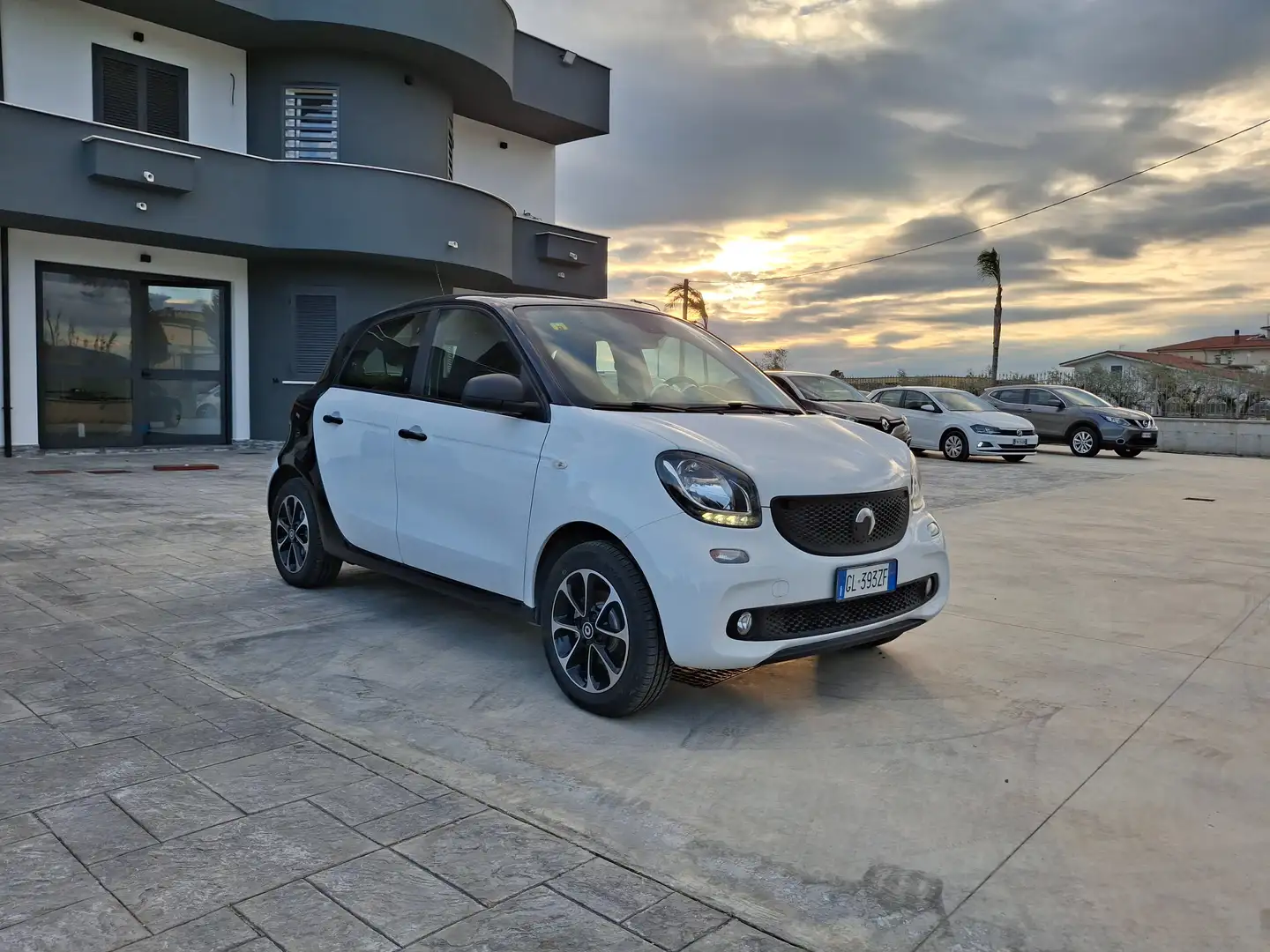 smart forFour 1.0 Passion 71cv my18 Bianco - 1