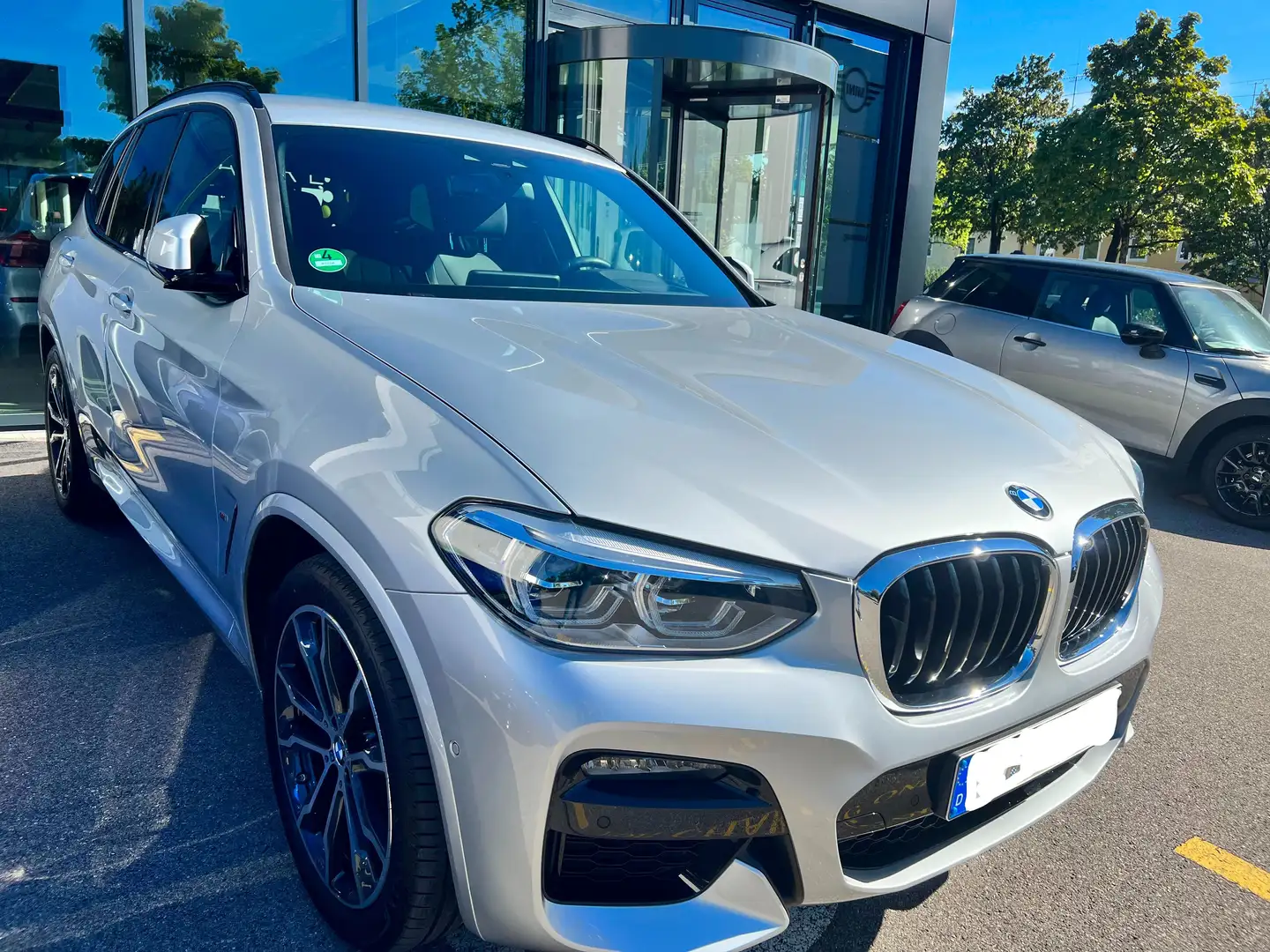 BMW X3 M X3 xDrive30e Aut. M Sport Stříbrná - 1
