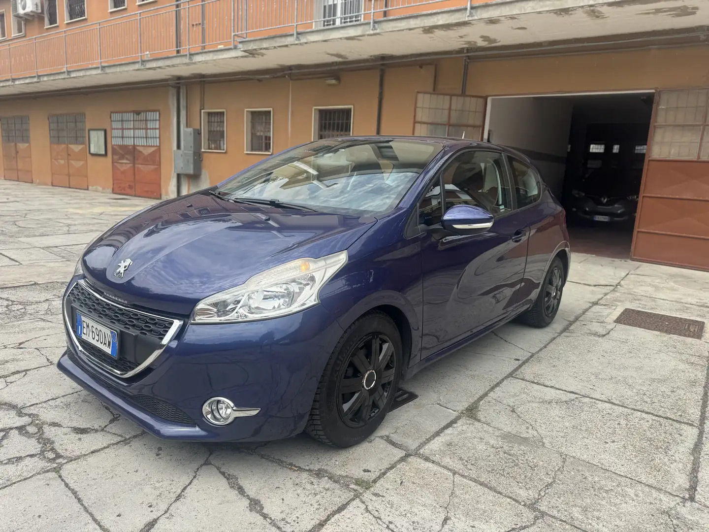 Peugeot 208 3p 1.4 vti 16v Allure - 1