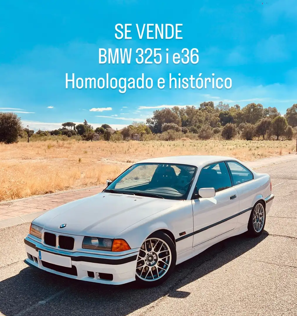 BMW 325 325i Coupé - 1