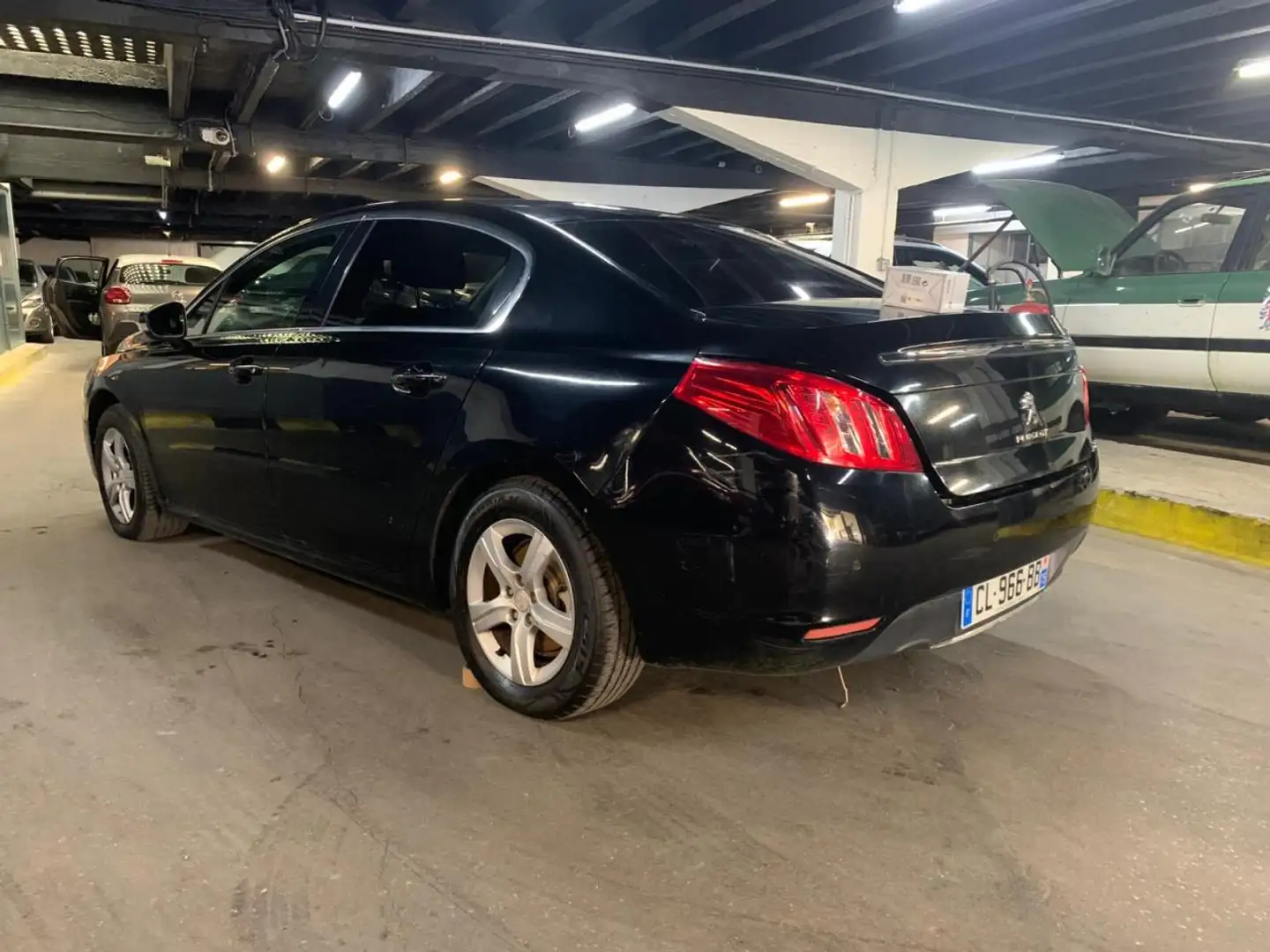 Peugeot 508 2.0 HDi 16V FAP - 163 - BVA   Féline à réparer Noir - 2
