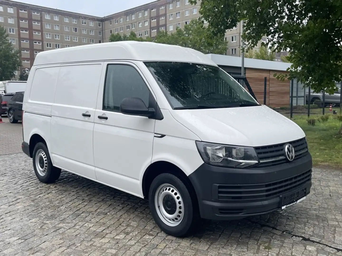 Volkswagen T6 Transporter 2.0TDI L1H2 *AHK*WEBASTO*KLIMA* Blanco - 2