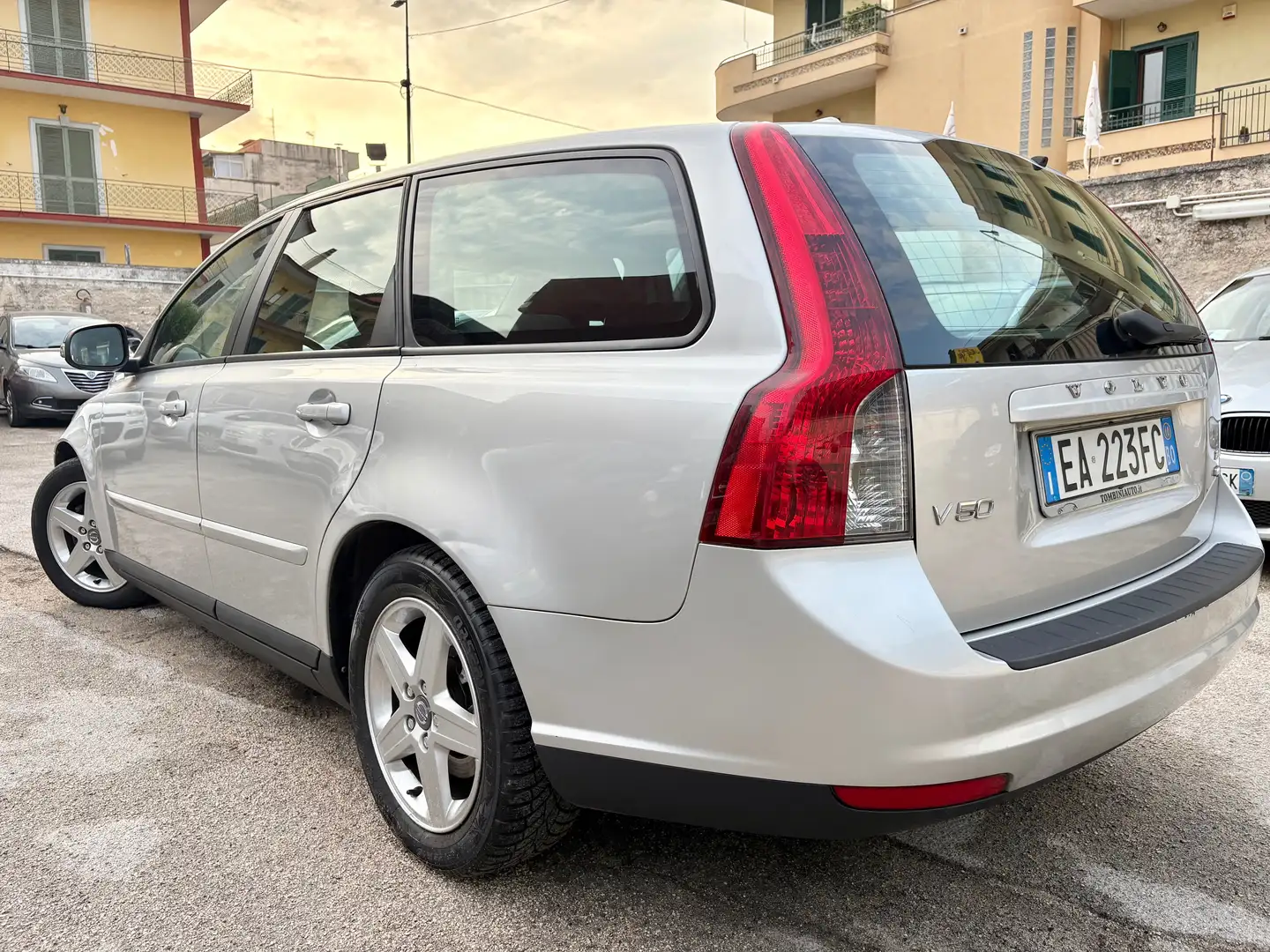 Volvo V50 V50 1.6d drive R-design Argento - 2