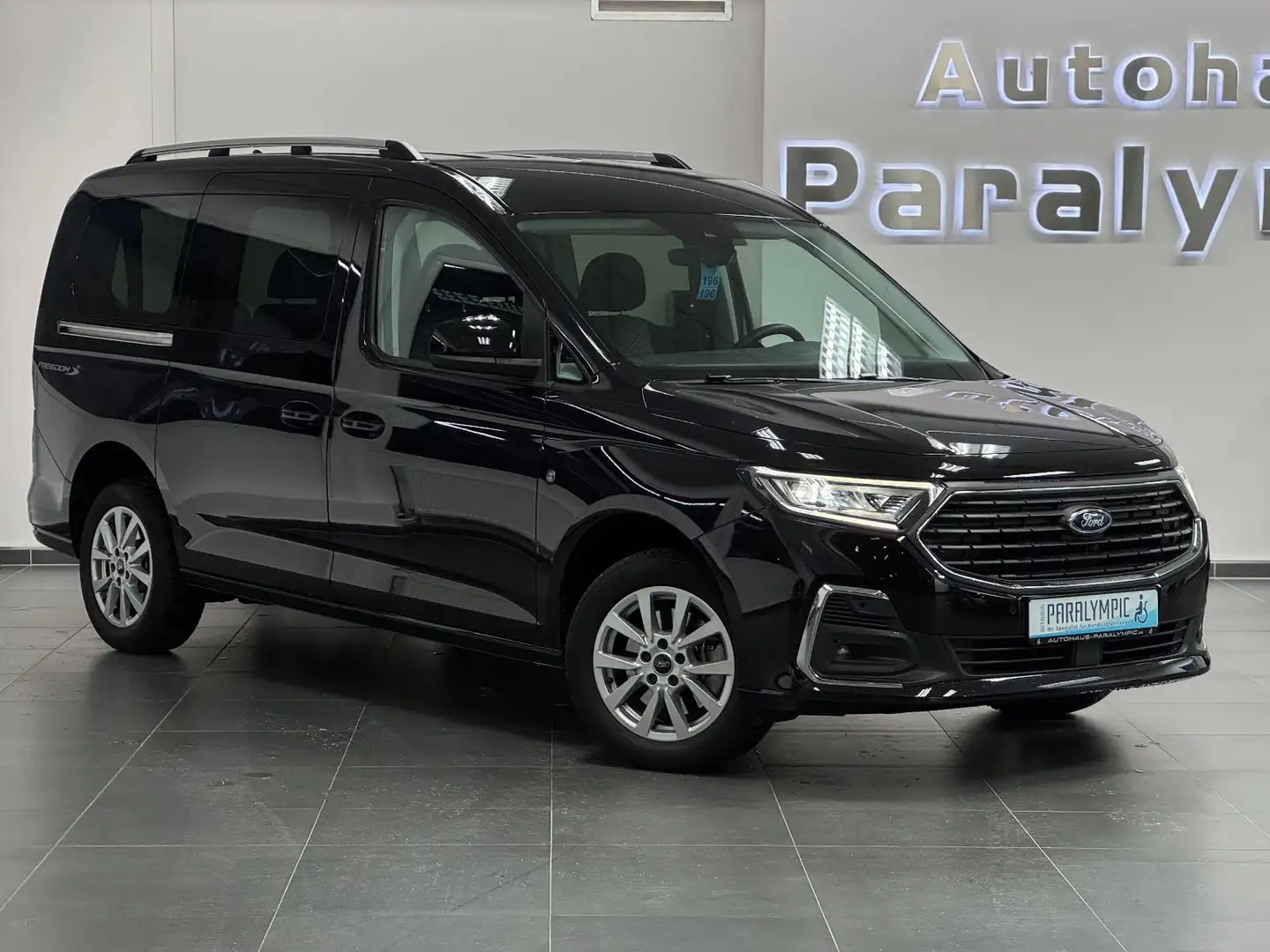 Ford Grand Tourneo Titanium Behindertengerecht-Rampe Schwarz - 2