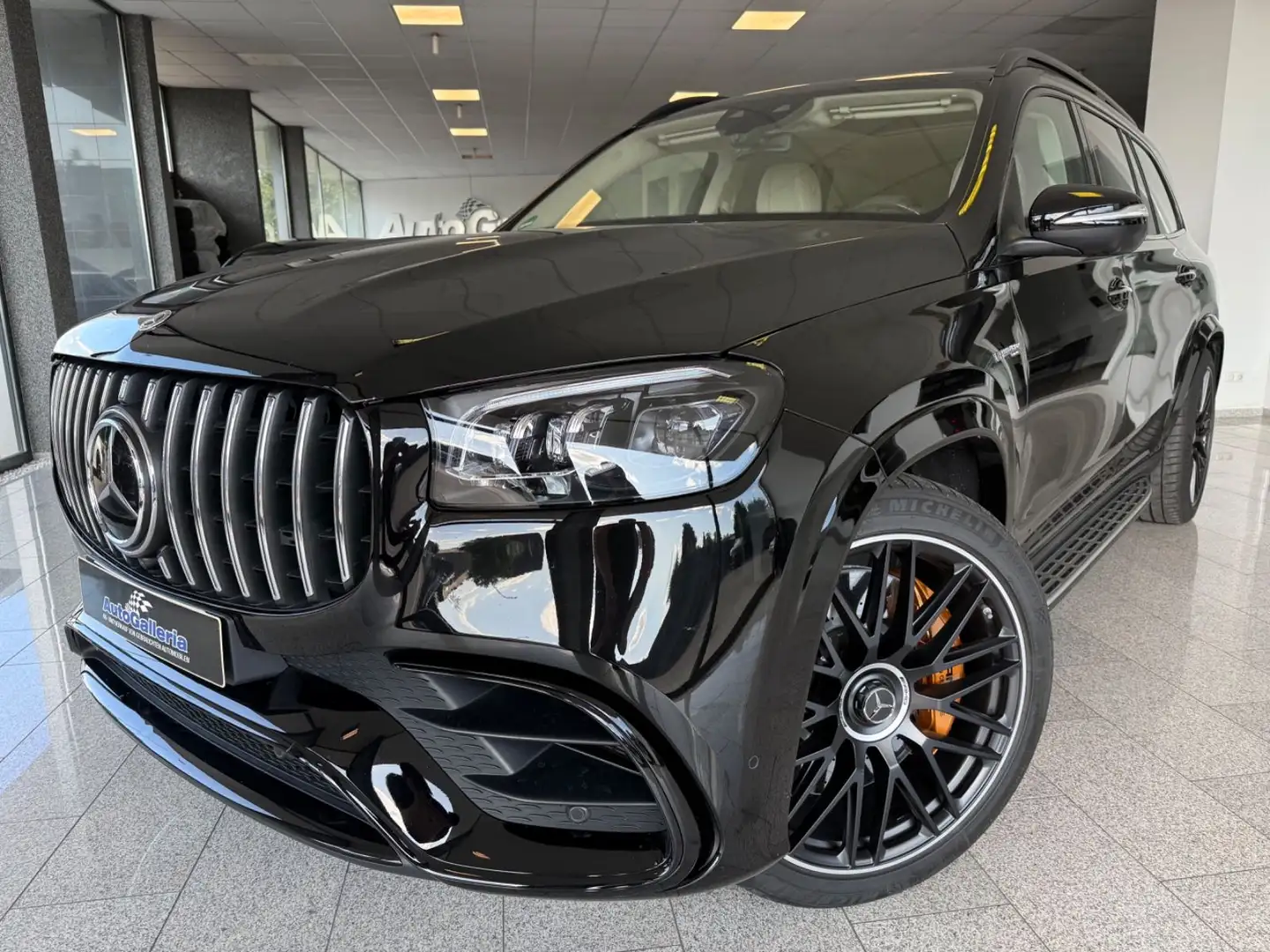 Mercedes-Benz GLS 63 AMG AMG 4M+ Distronic+ Burmester Keramik Pano Siyah - 1
