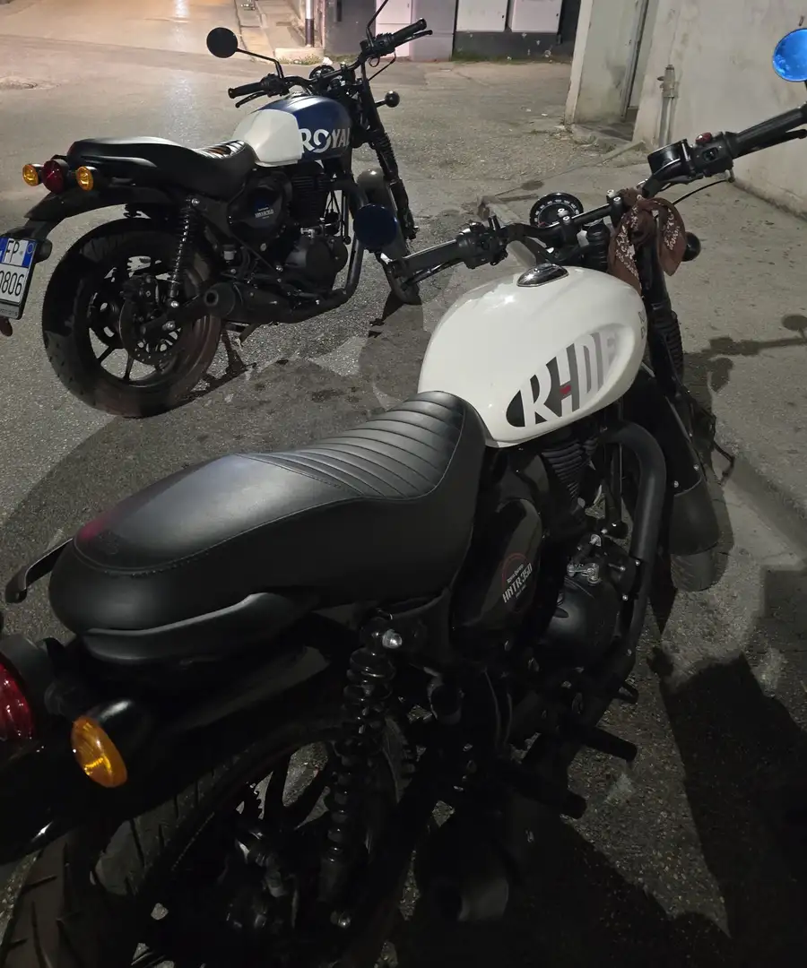 Royal Enfield HNTR350 raid bijela - 2