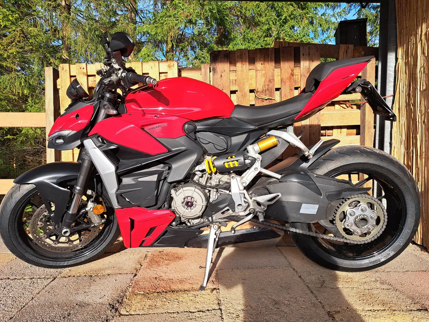Ducati Streetfighter V2 Rouge - 1
