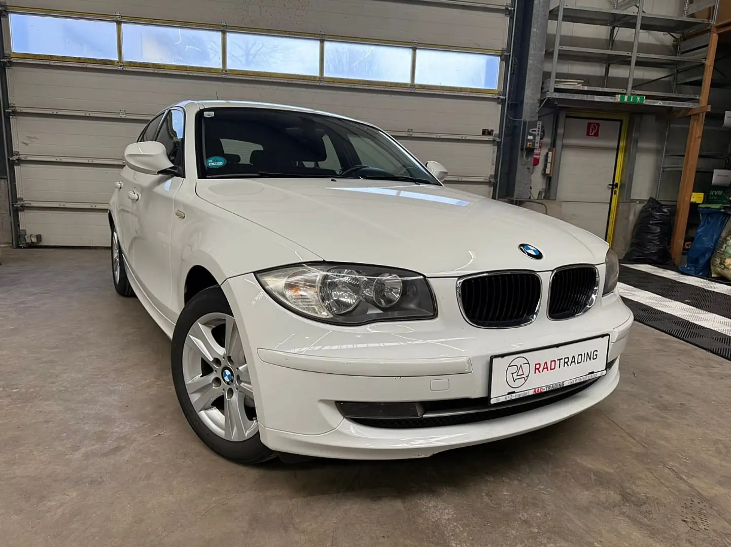 BMW 116 d Advantage Österreich-Paket Weiß - 2