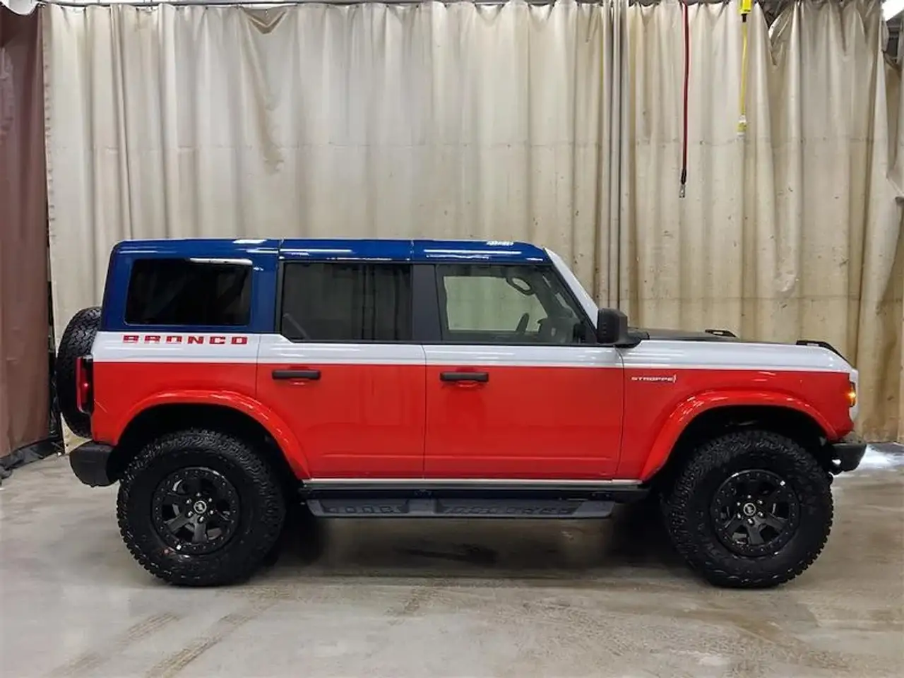 Ford Bronco снимка Ford Bronco