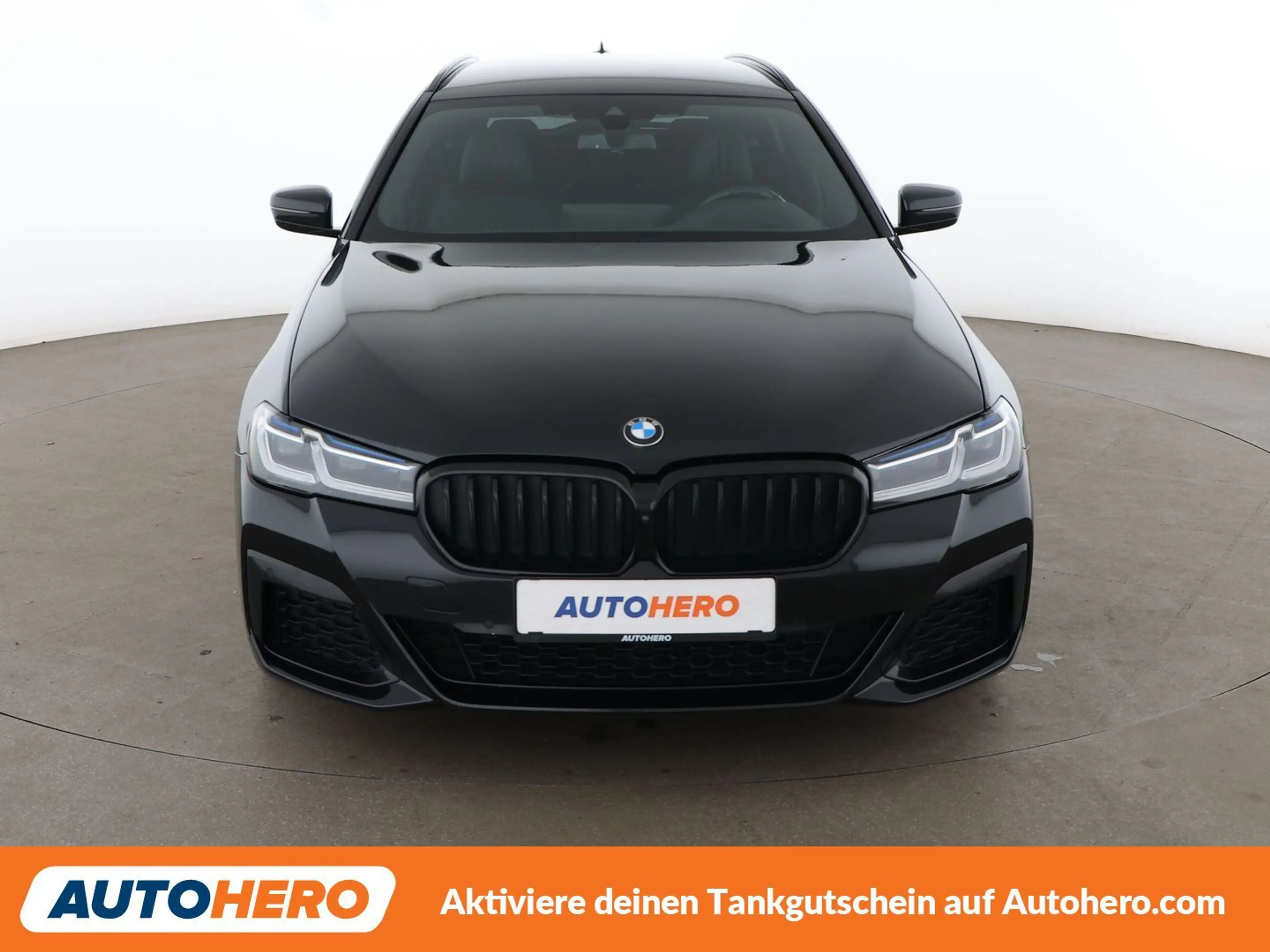 BMW 530 530d M Sport Aut.*NAVI*HUD*LASER*CAM*PDC*SHZ*TEMPO — photo 9