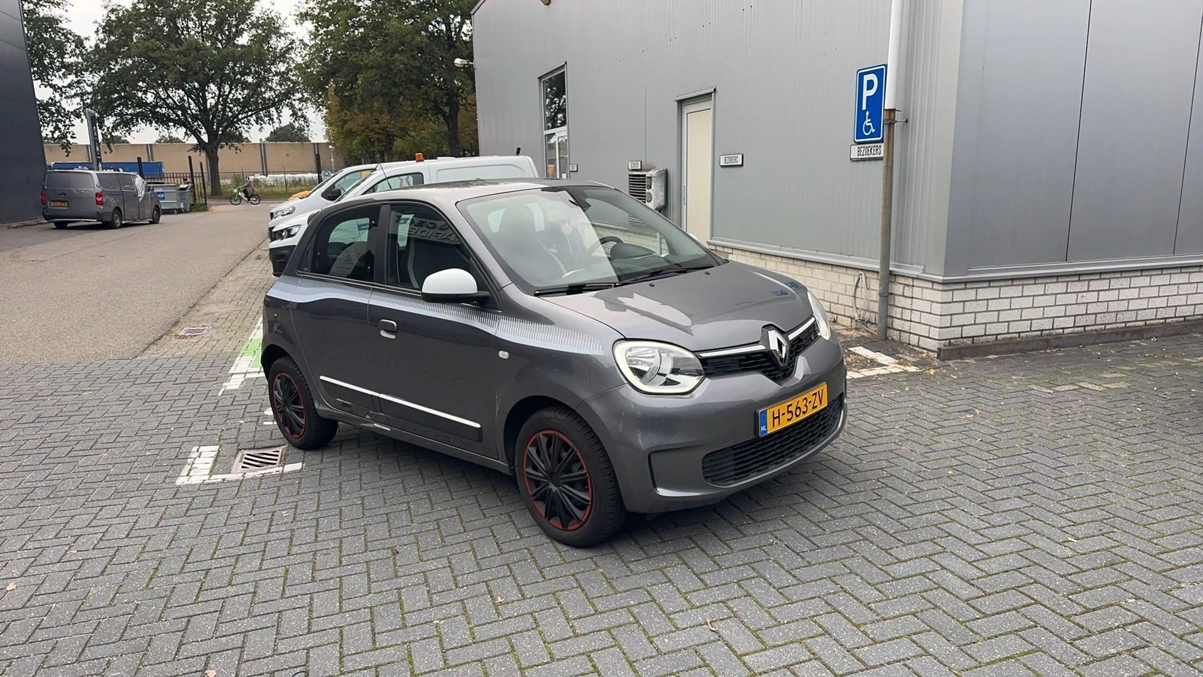 Renault Twingo SCe 75 Collection | Airco | Weinig km's | — photo 6