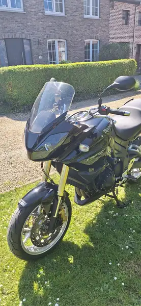 Triumph Tiger 1050 - foto 3