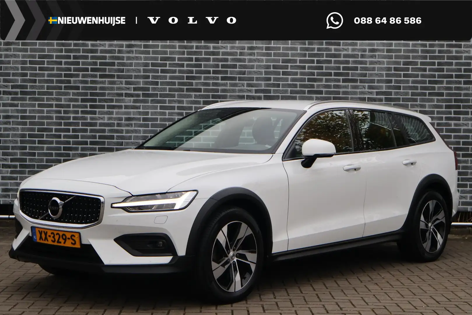 Volvo V60 Cross Country 2.0 D4 AWD Intro Edition | Adaptive Cruise Control Weiß - 1