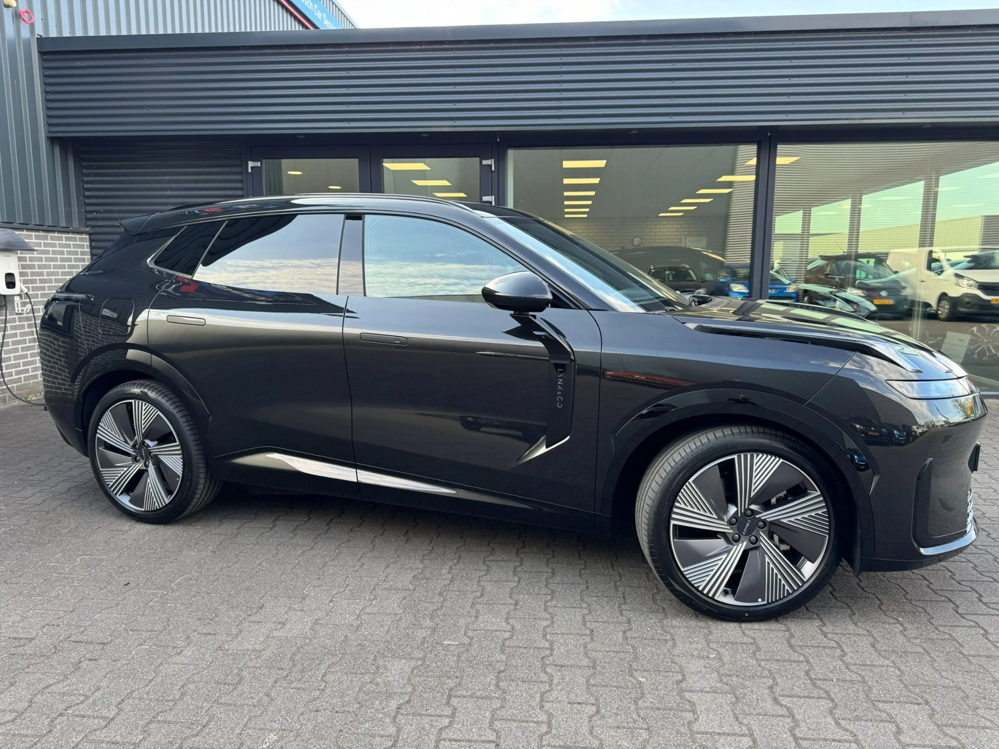 Lynk & Co 08 1.5 More — photo 3