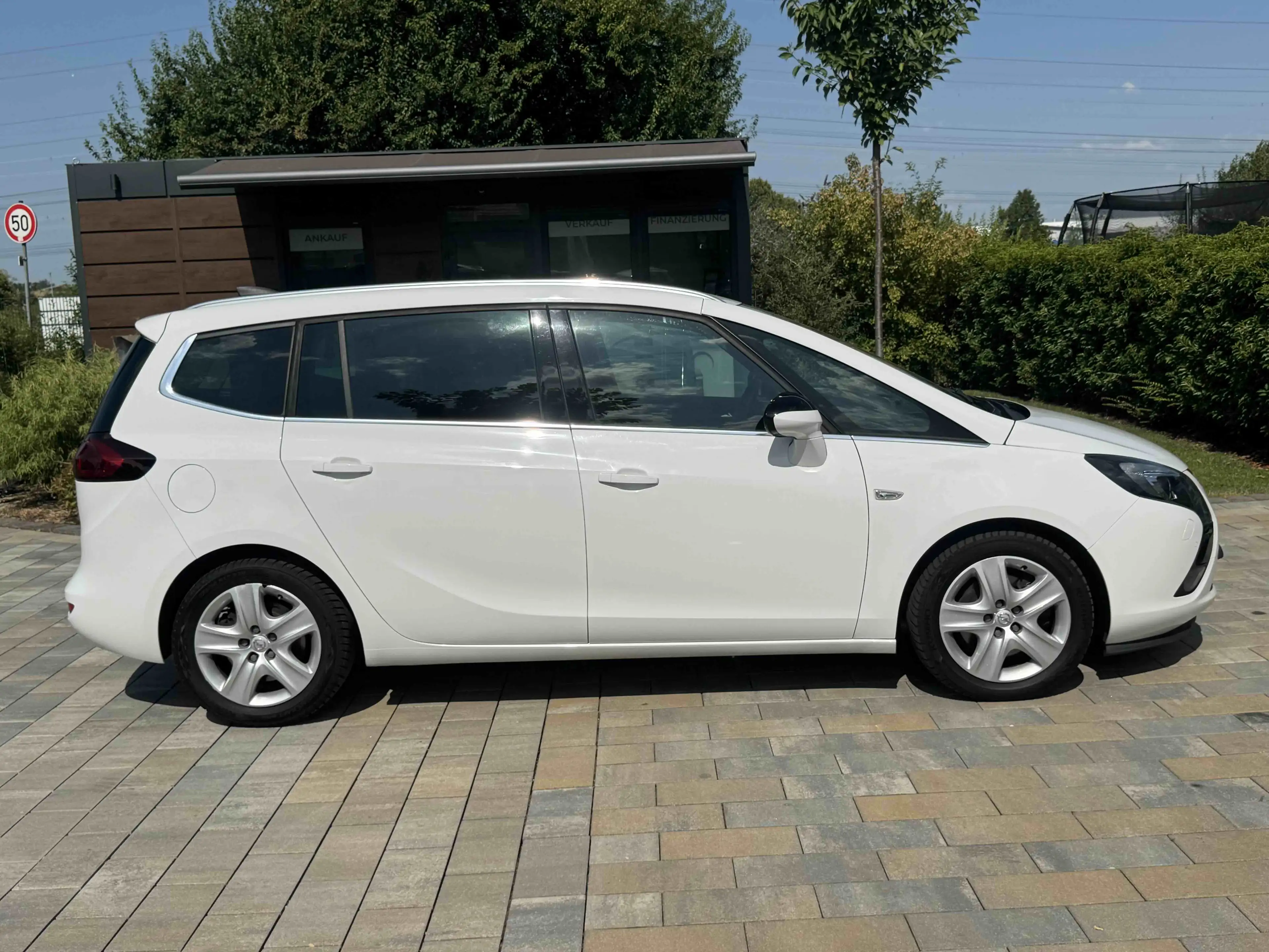 Opel Zafira Tourer Zafira C Tourer Innovation 2.0 CDTI *7-Sitzer*Navi*PDC*Xenon* — photo 9