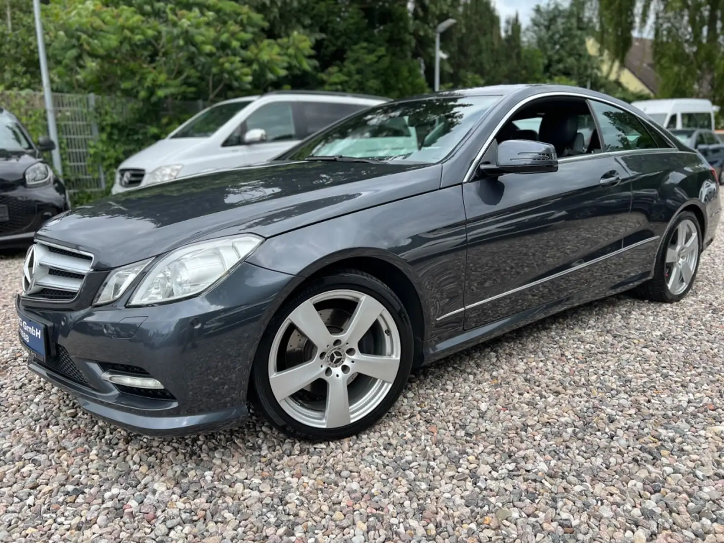 Mercedes-Benz E 250 CGI Coupe AMG-SPORTPAKET*XENON*7G-AUTOMATIK Grau - 1