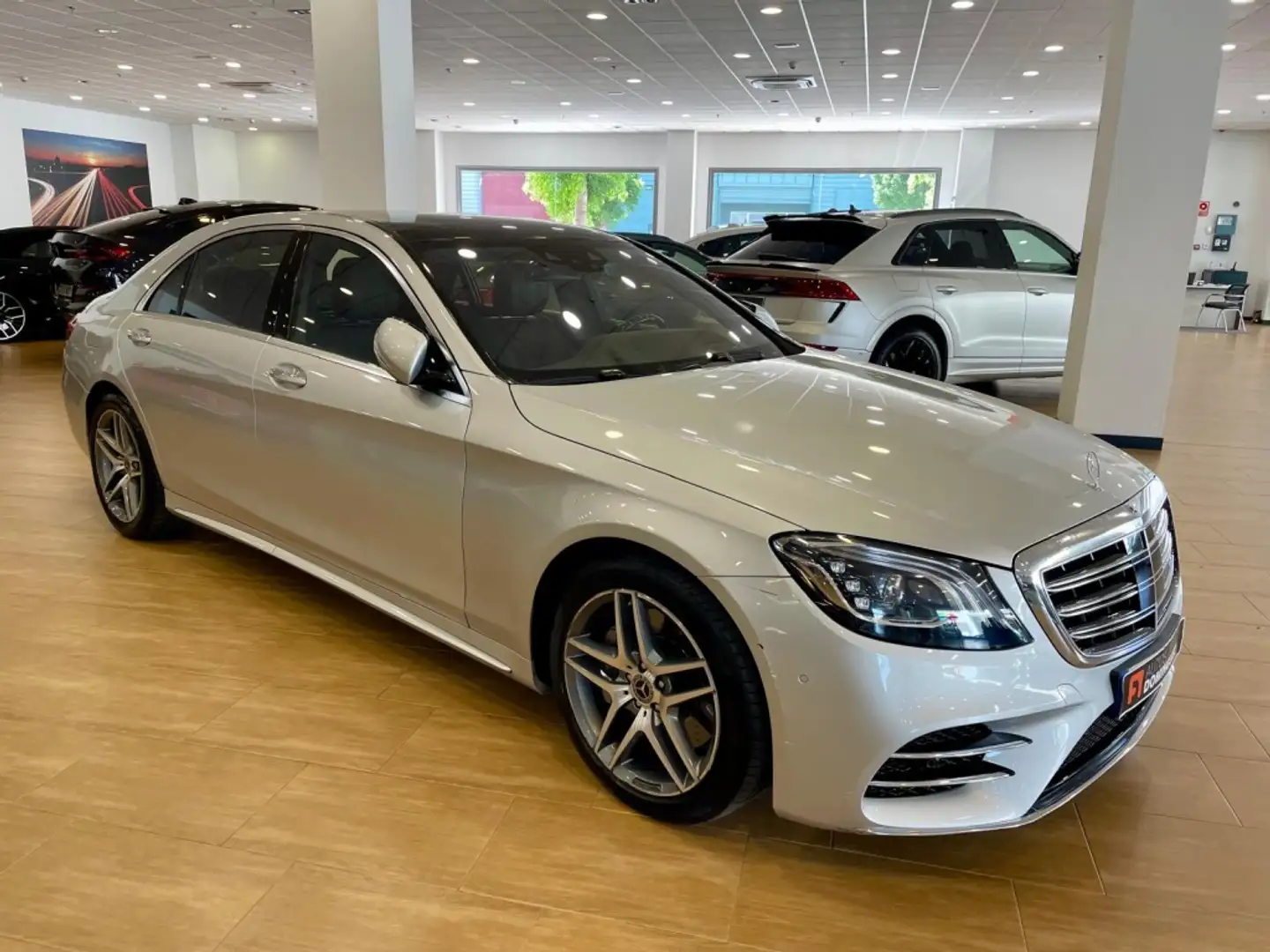 Mercedes-Benz S 560 Largo 9G-Tronic Grijs - 2