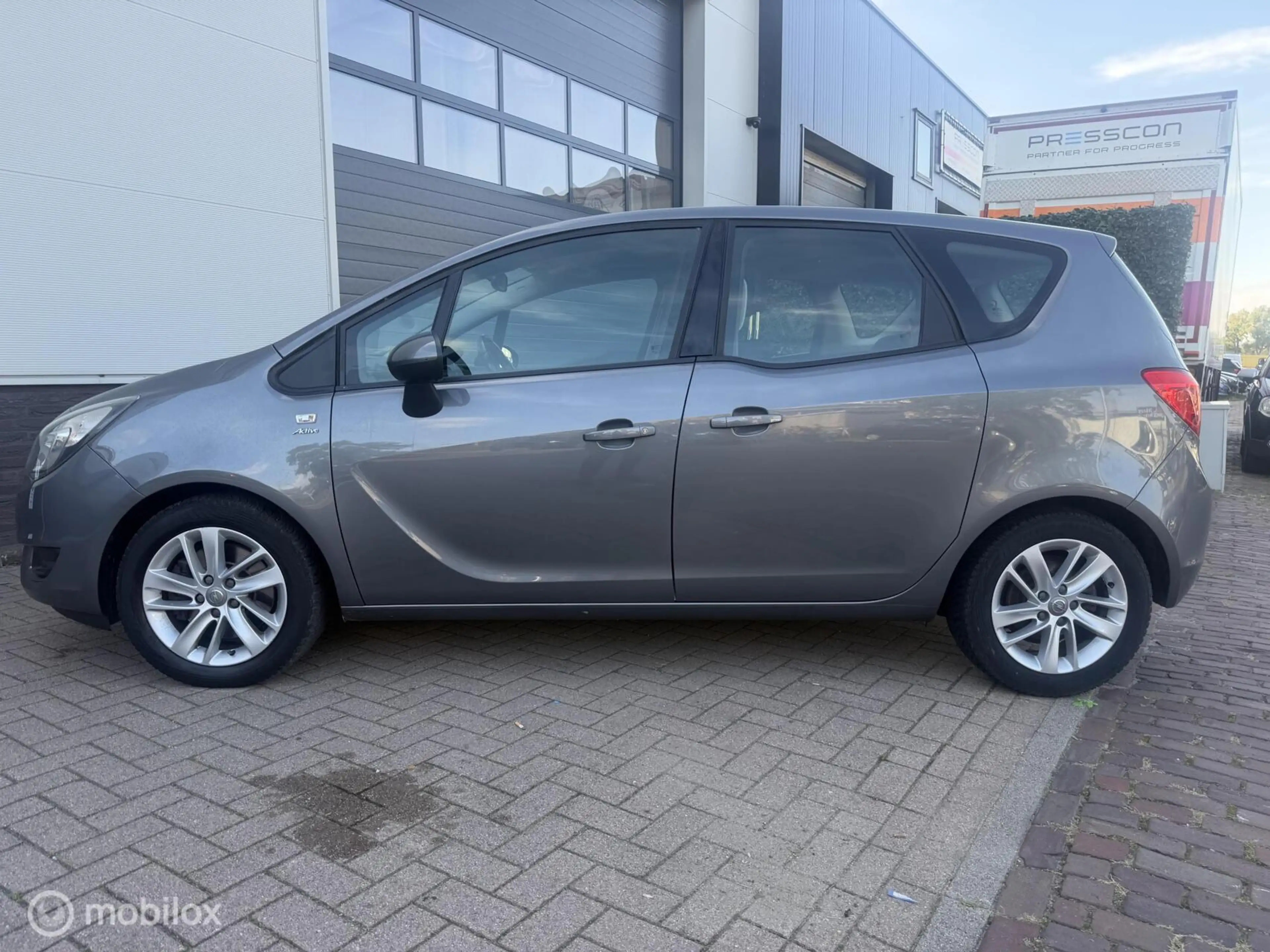 Opel Meriva 1.4 Turbo Blitz — photo 4