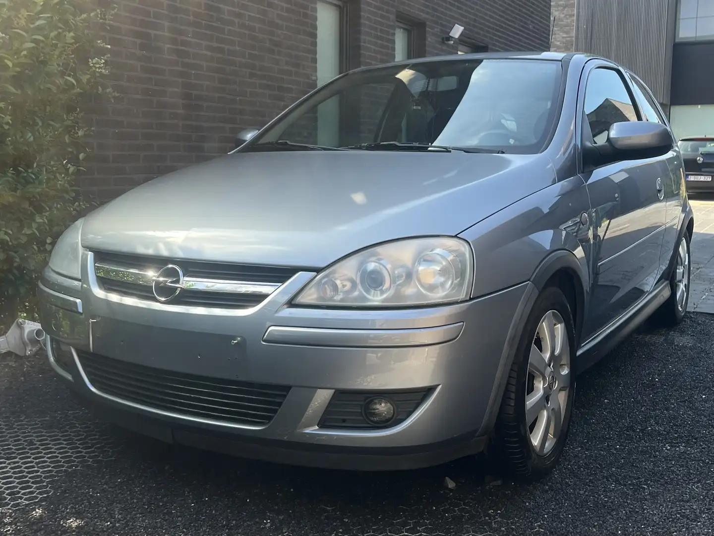 Opel Corsa 1.4 16V Edition - 1