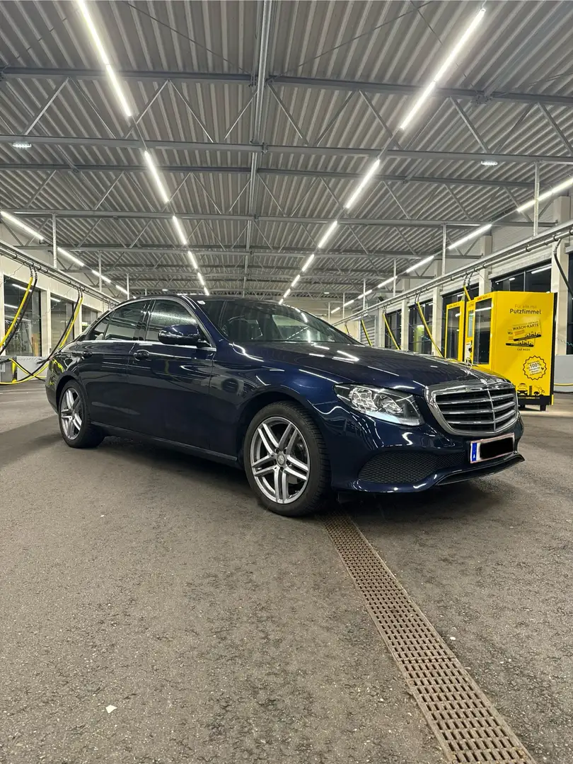 Mercedes-Benz E 220 d Exclusive Aut. - 2