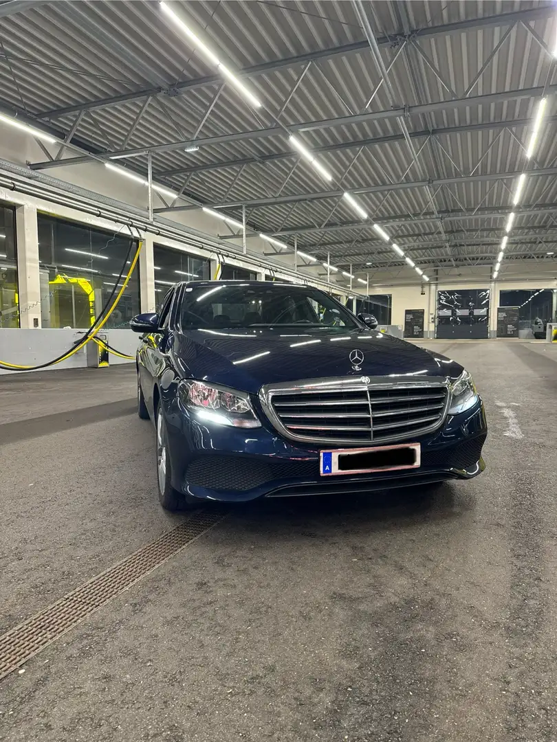 Mercedes-Benz E 220 d Exclusive Aut. - 1