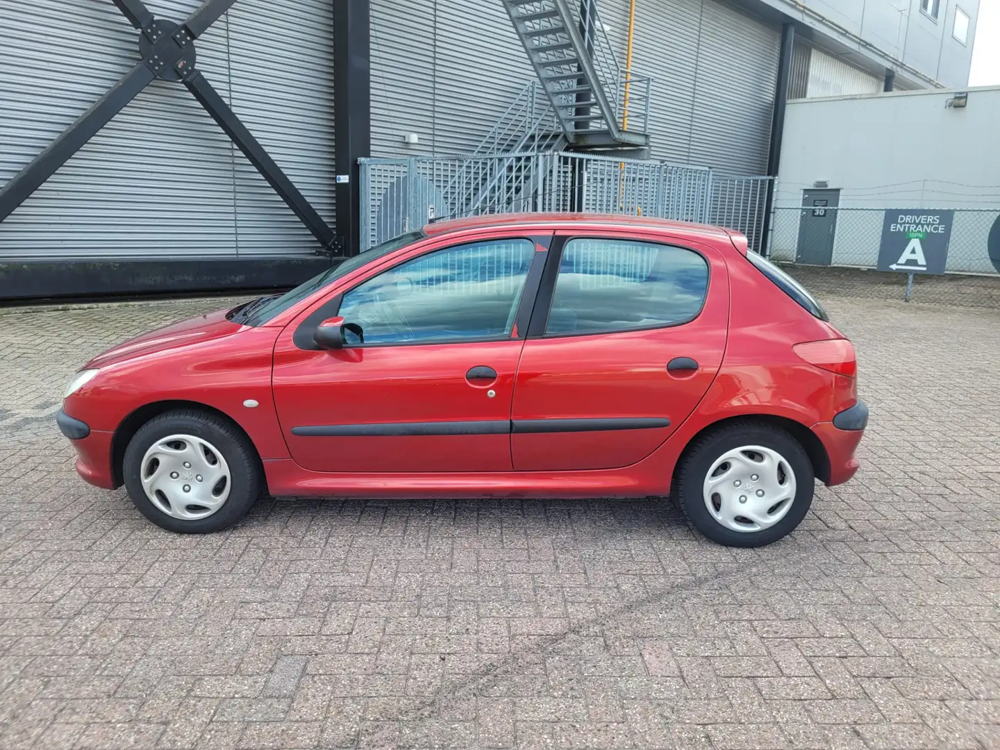 Peugeot 206 1.4 XT nieuwe APK Rood - 2