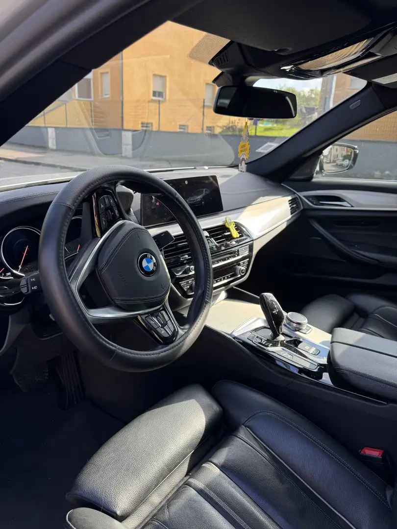 BMW 530 luxury line - 1