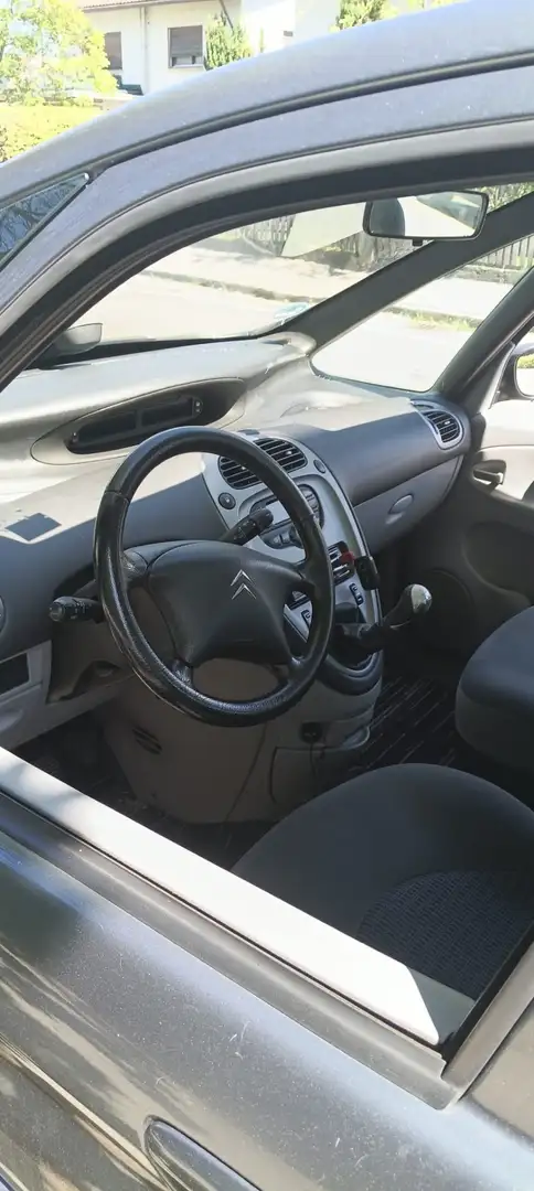 Citroen Xsara Picasso Profi 1,6 HDi 16V emotion - 1