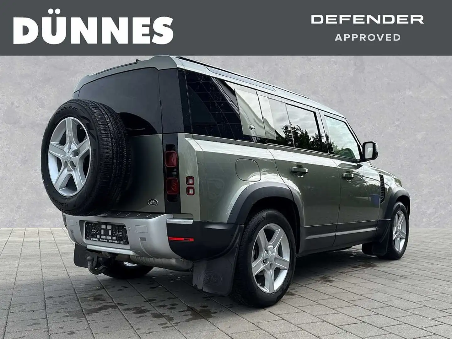 Land Rover Defender 110 D240 SE Verde - 2