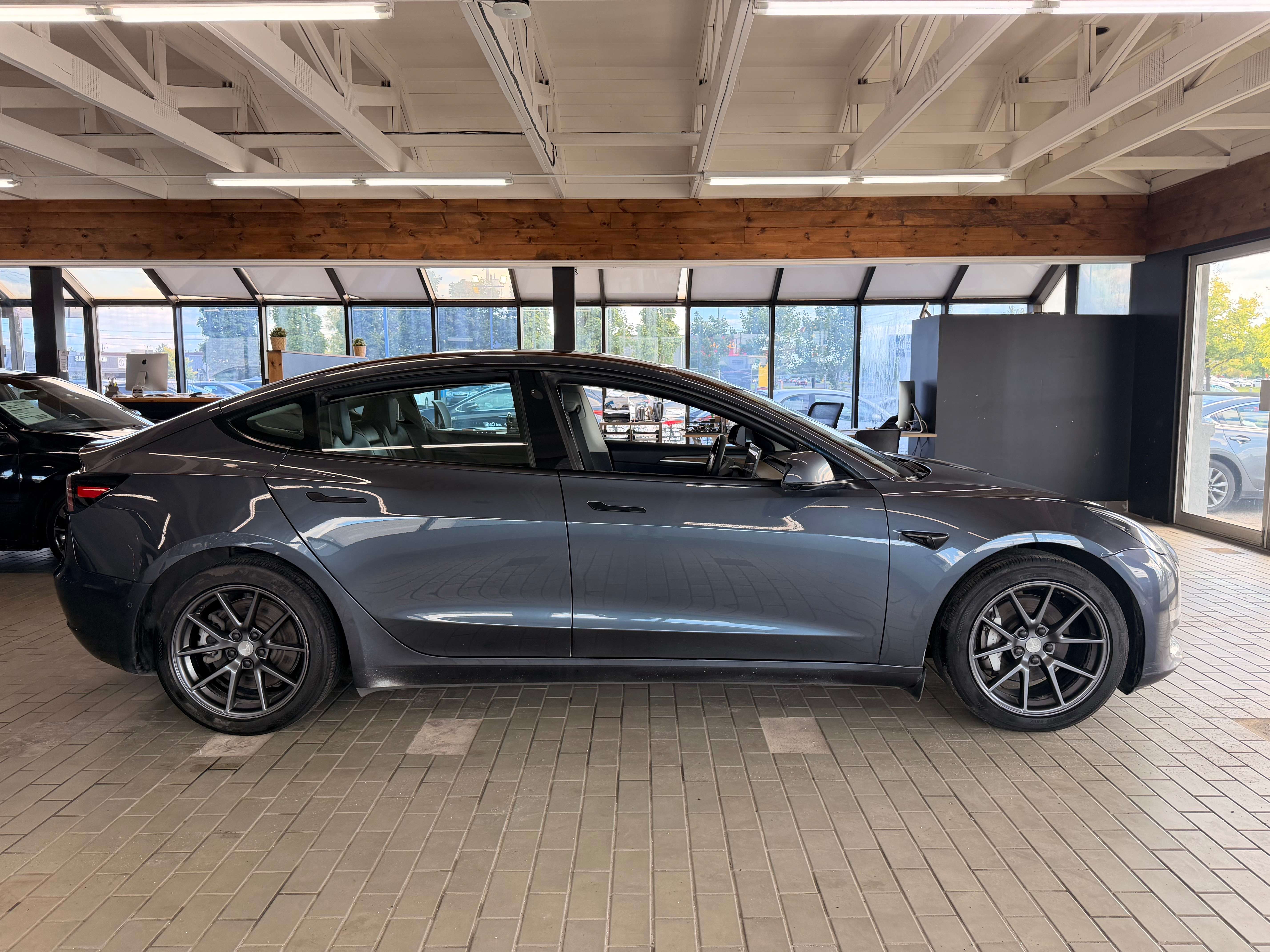 2022 Tesla Model 3 Long Range - Image 4