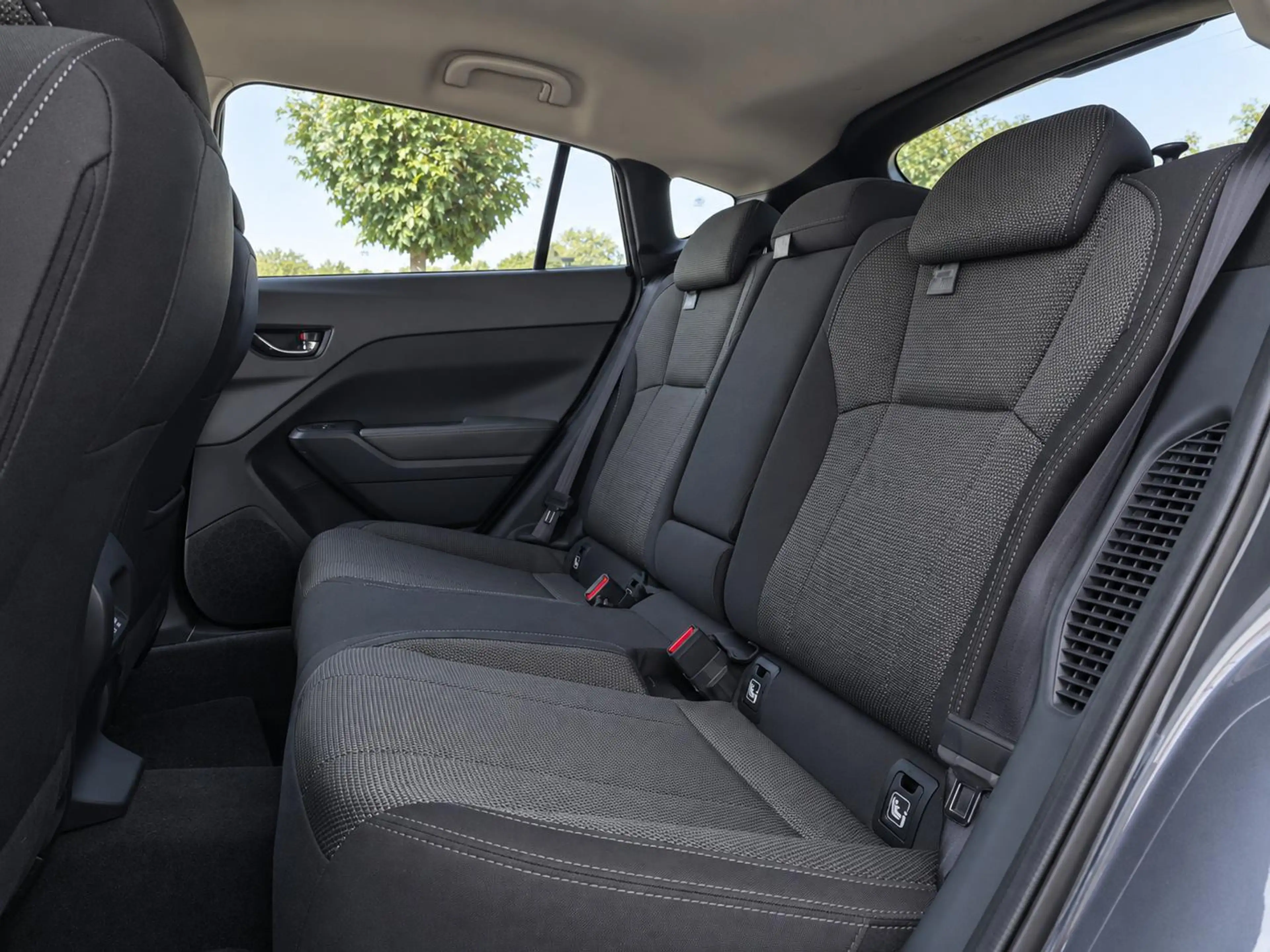 Subaru Crosstrek 2.0ie Active AWD Automatik — photo 11