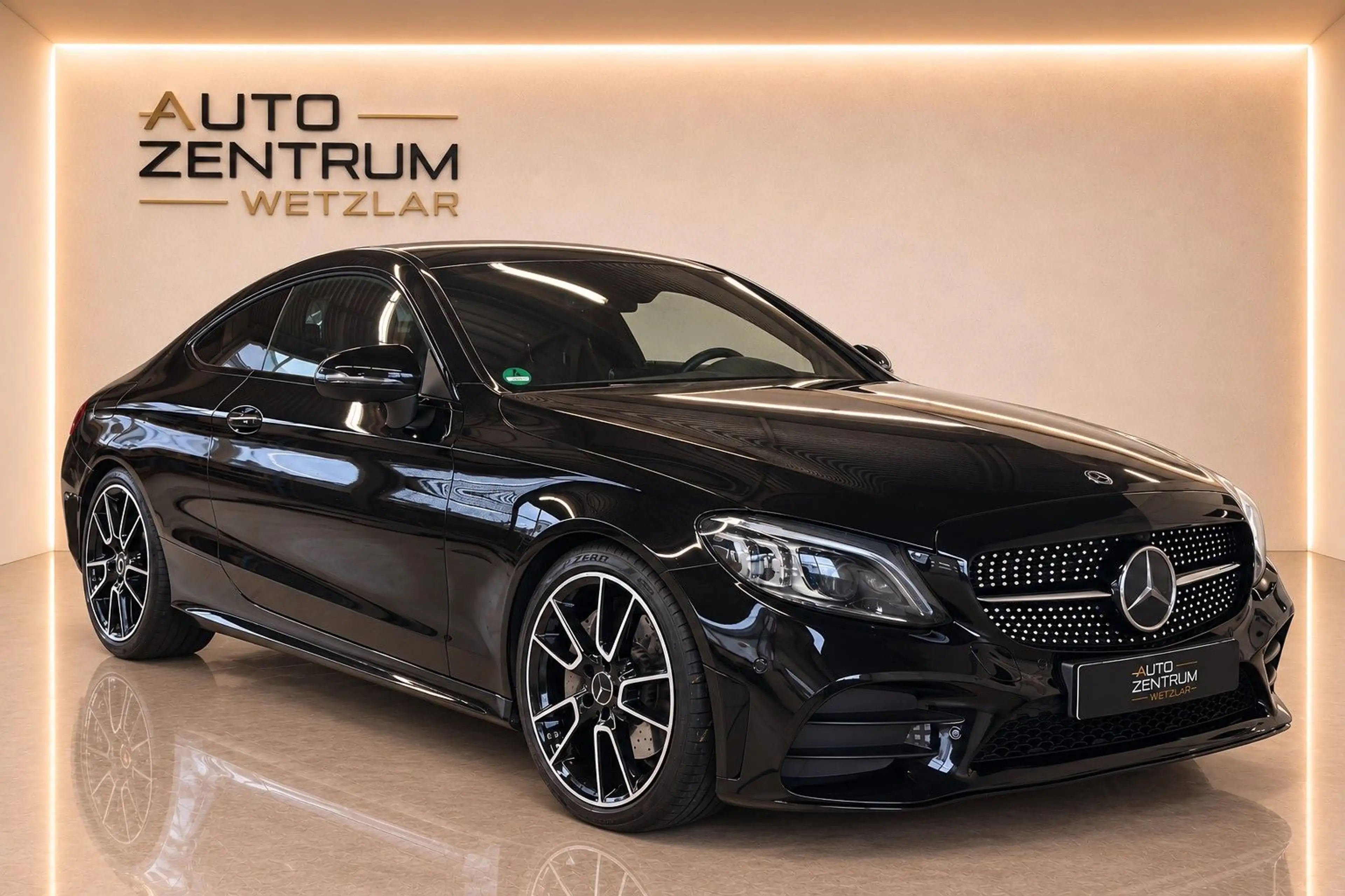 Mercedes-Benz C 400 4Matic AMG Coupe Designo Luft Pano HUD 360
