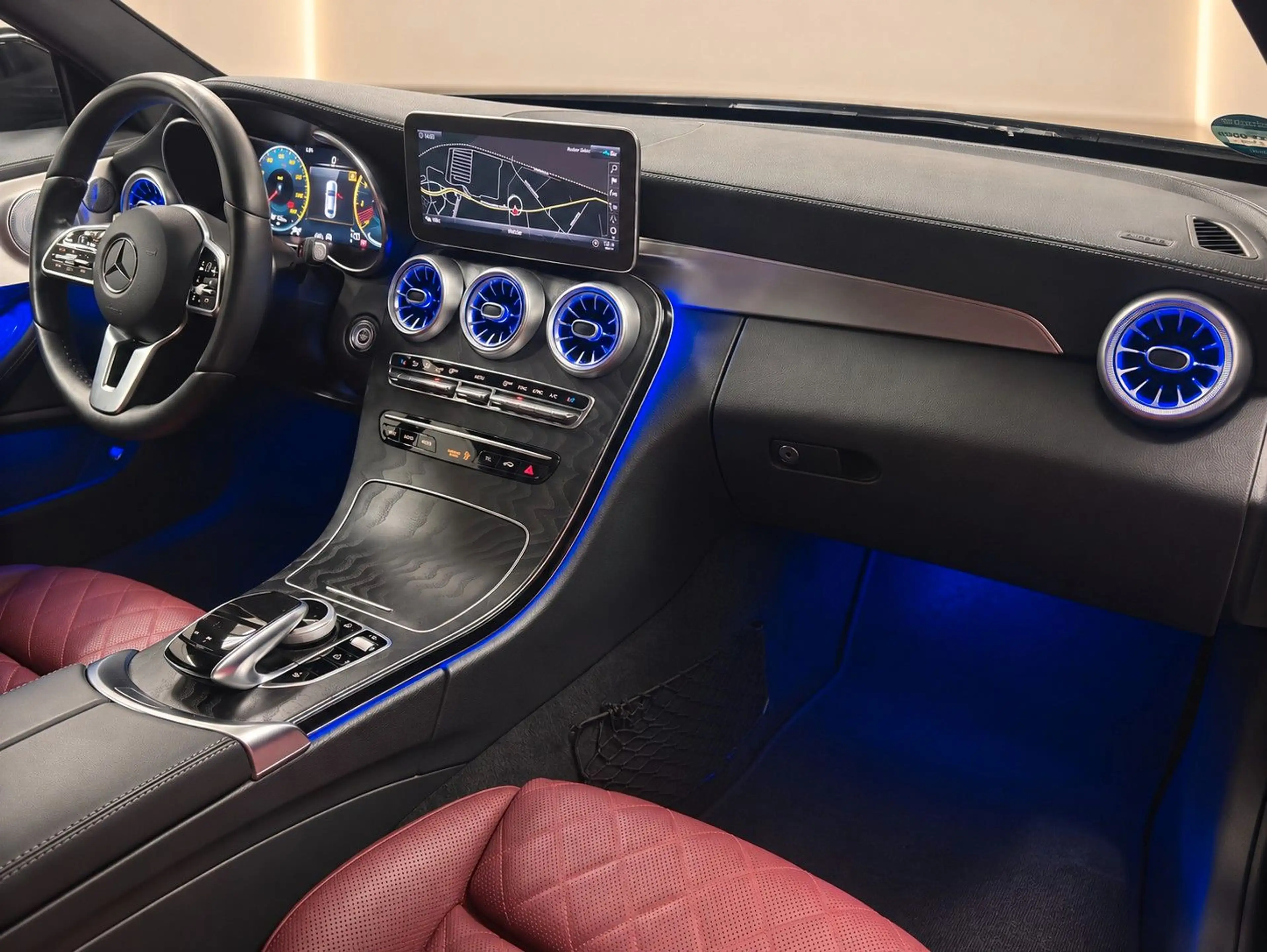 Mercedes-Benz C 400 4Matic AMG Coupe Designo Luft Pano HUD 360 — photo 14