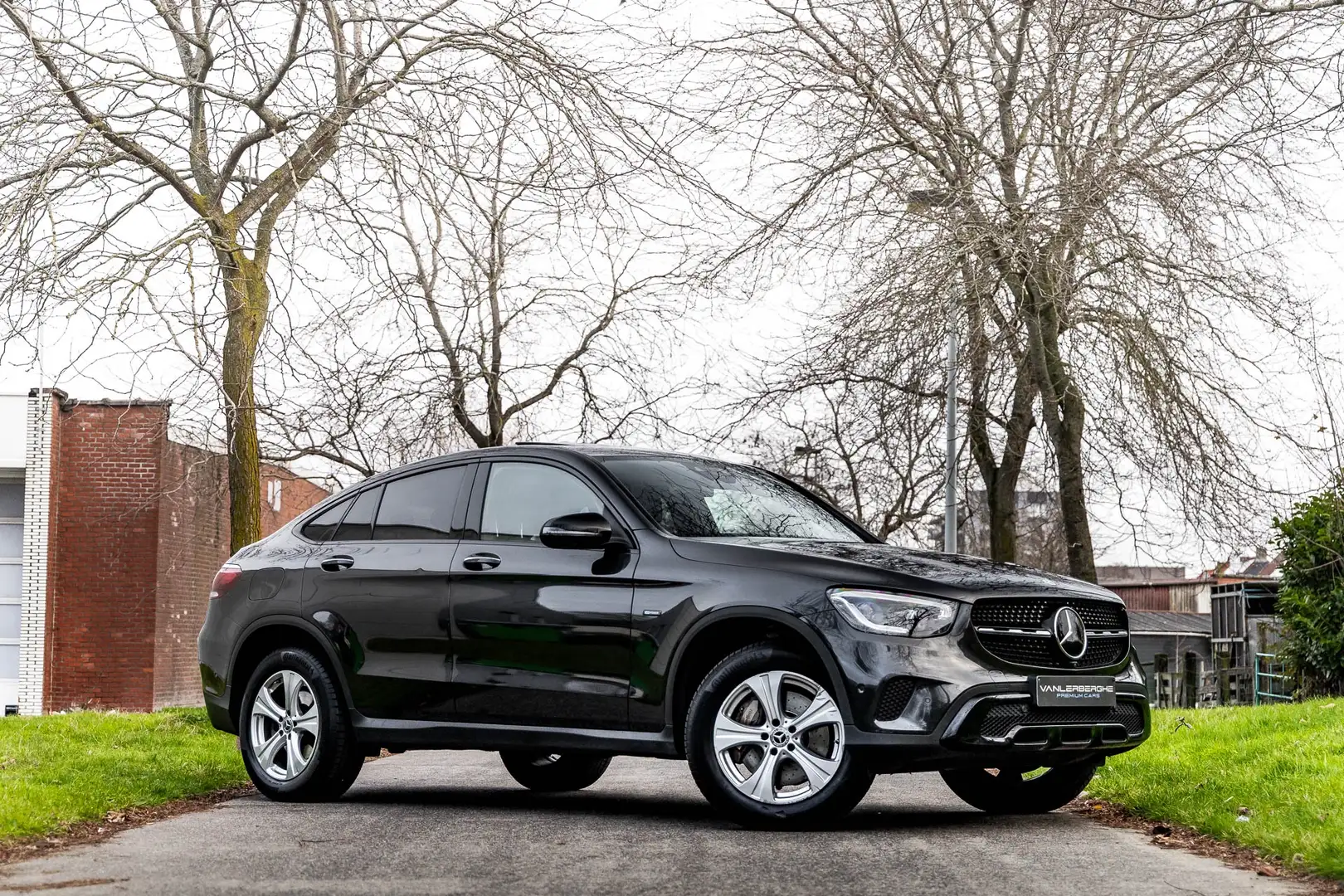 Mercedes-Benz GLC 300 e Coupe 4Matic * ACC * 360 * Opendak * Burmester Gris - 1