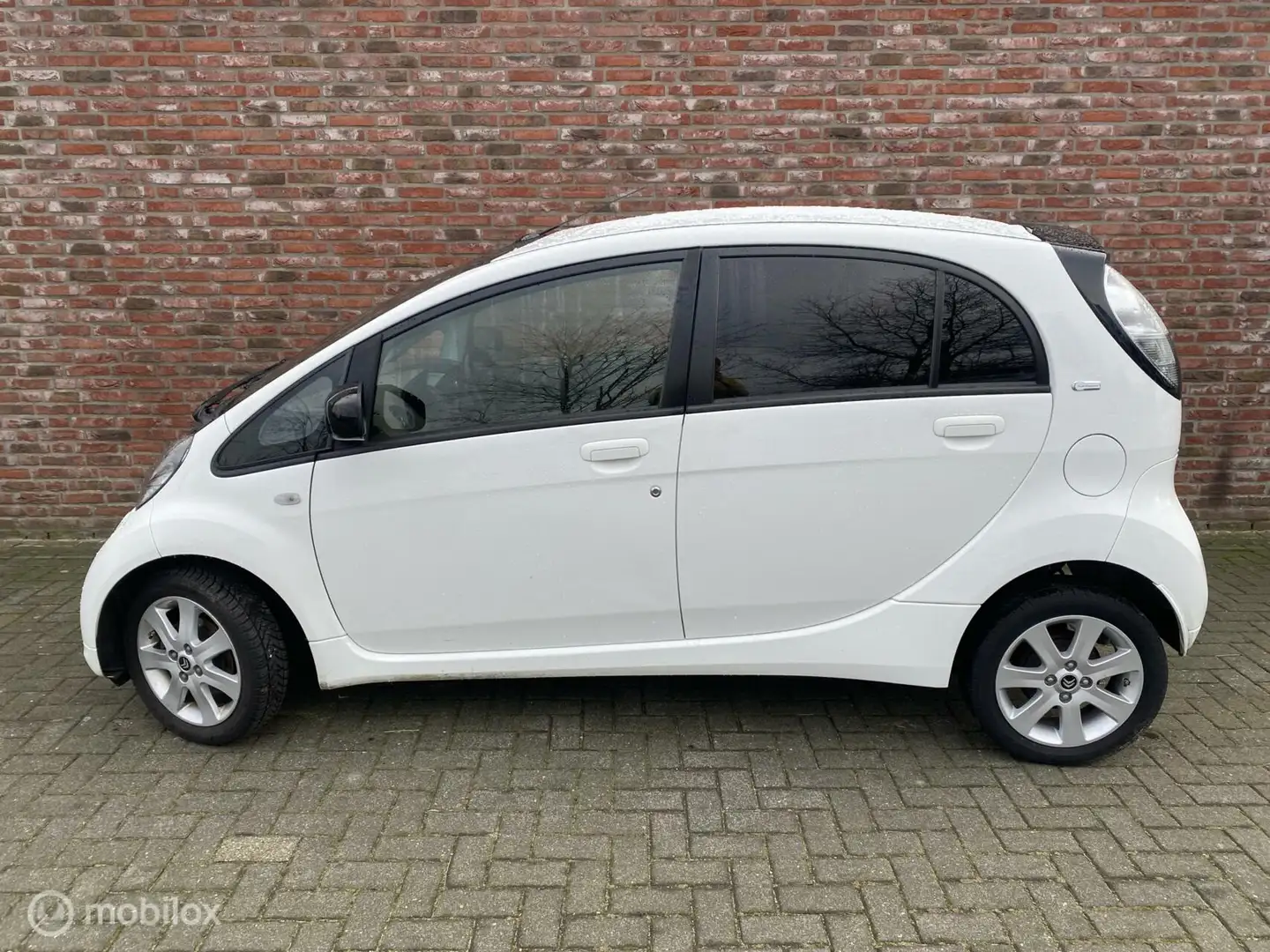 Citroen C-Zero 4-persoons 16 kWh SOH 85% Weiß - 2