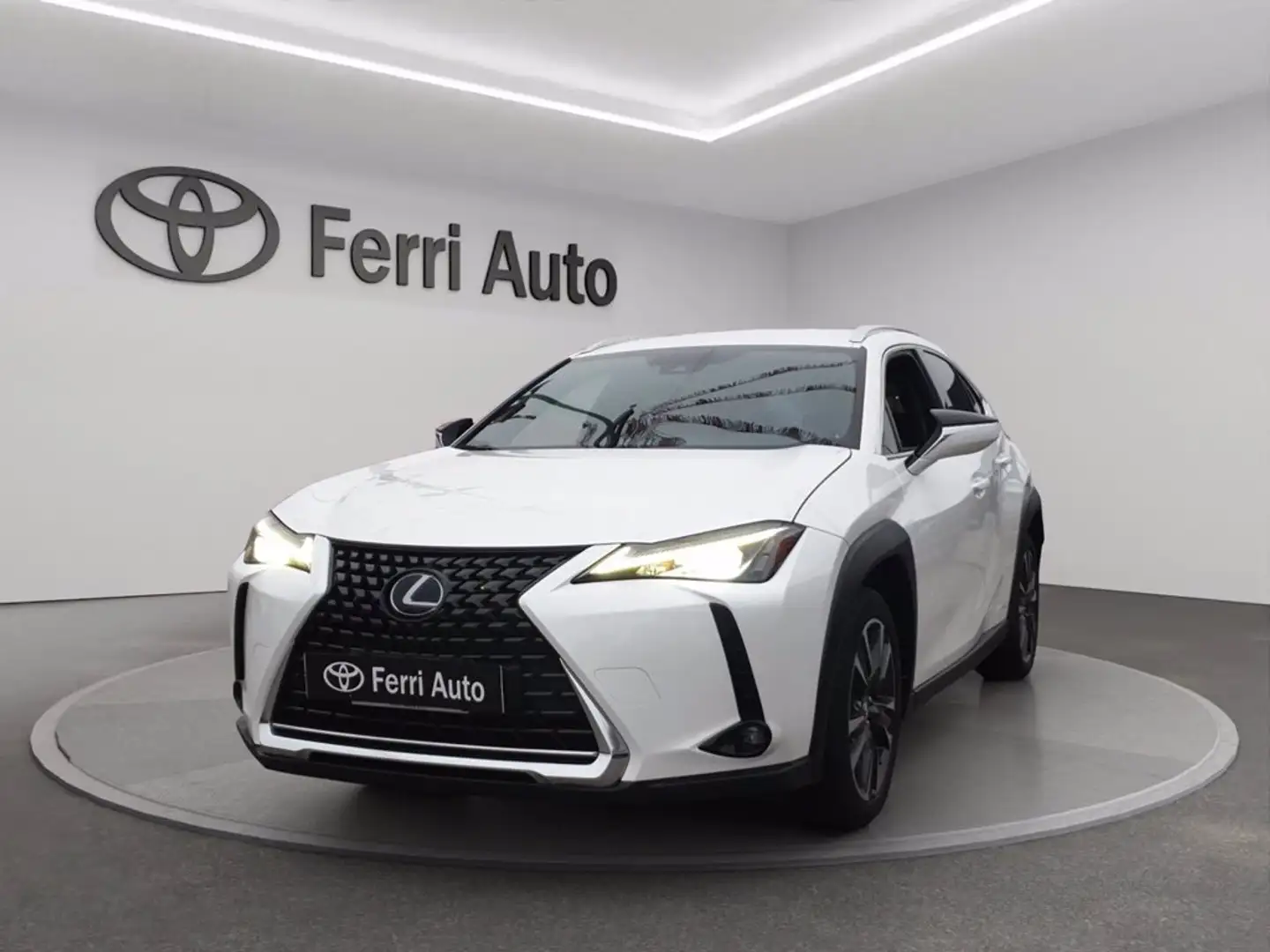 Lexus UX 250h 2.0 premium 4wd cvt Bianco - 1