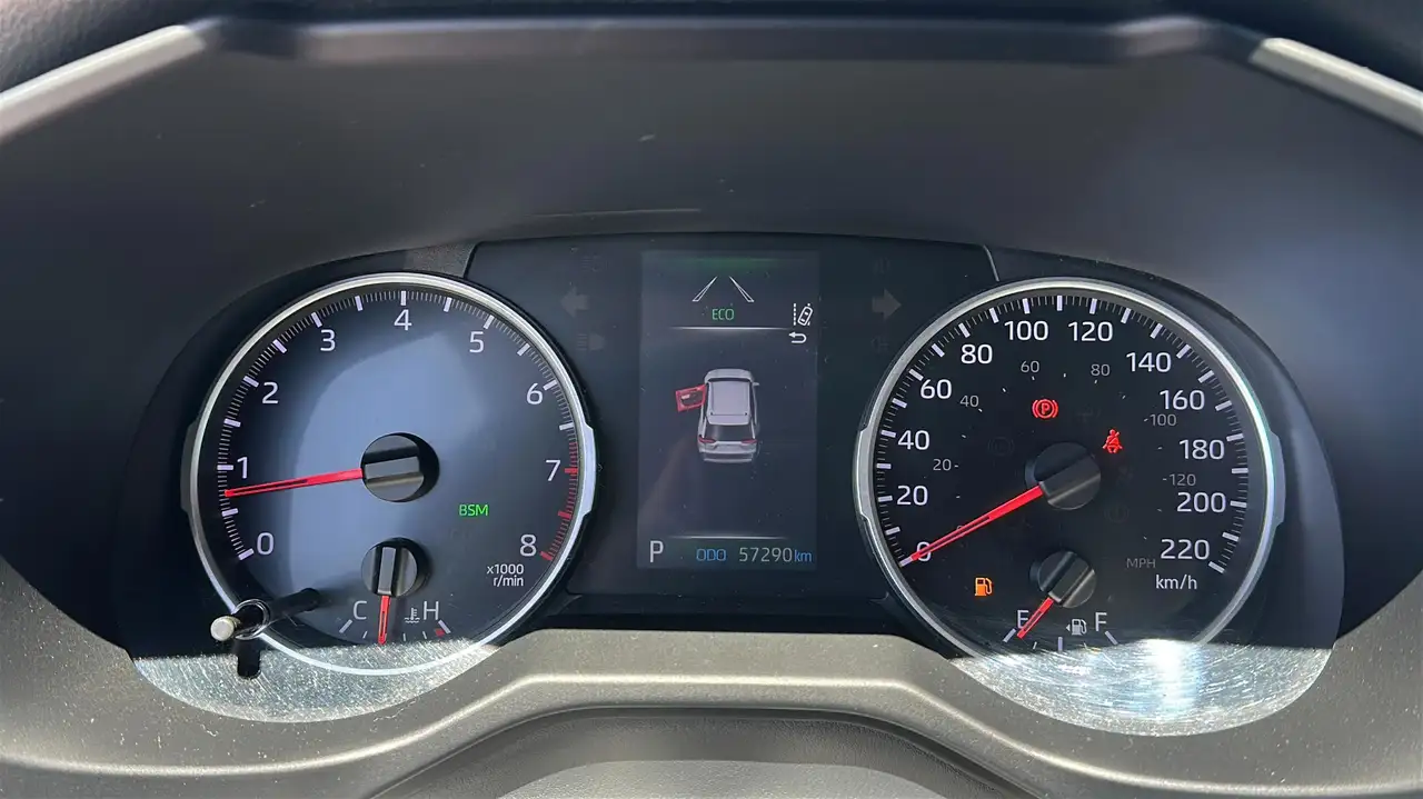 Toyota RAV 4 снимка Toyota RAV 4