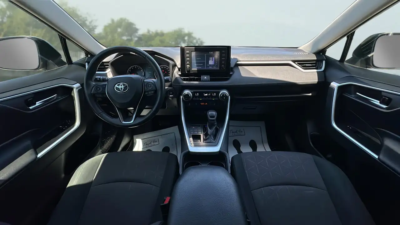 Toyota RAV 4 снимка Toyota RAV 4