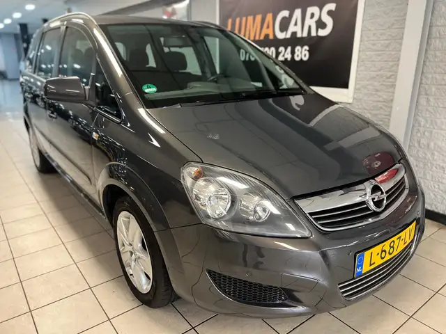Opel Zafira 1.6 Cosmo | 7 persoons | NW APK | PDC | Trekhaak