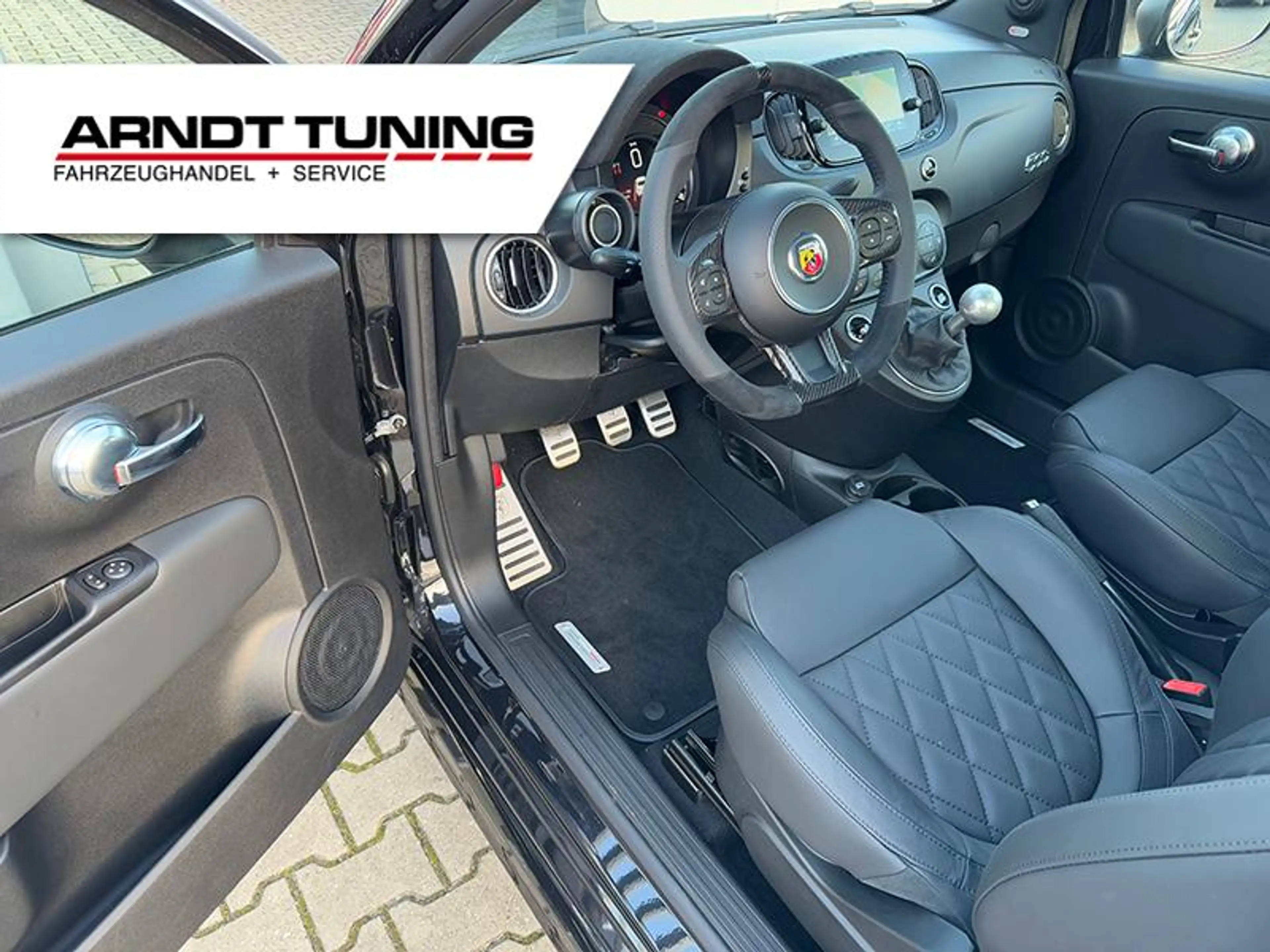 Abarth 695 1,4 T-Jet 16V Tourismo Brembo-Gelb Leder — photo 12