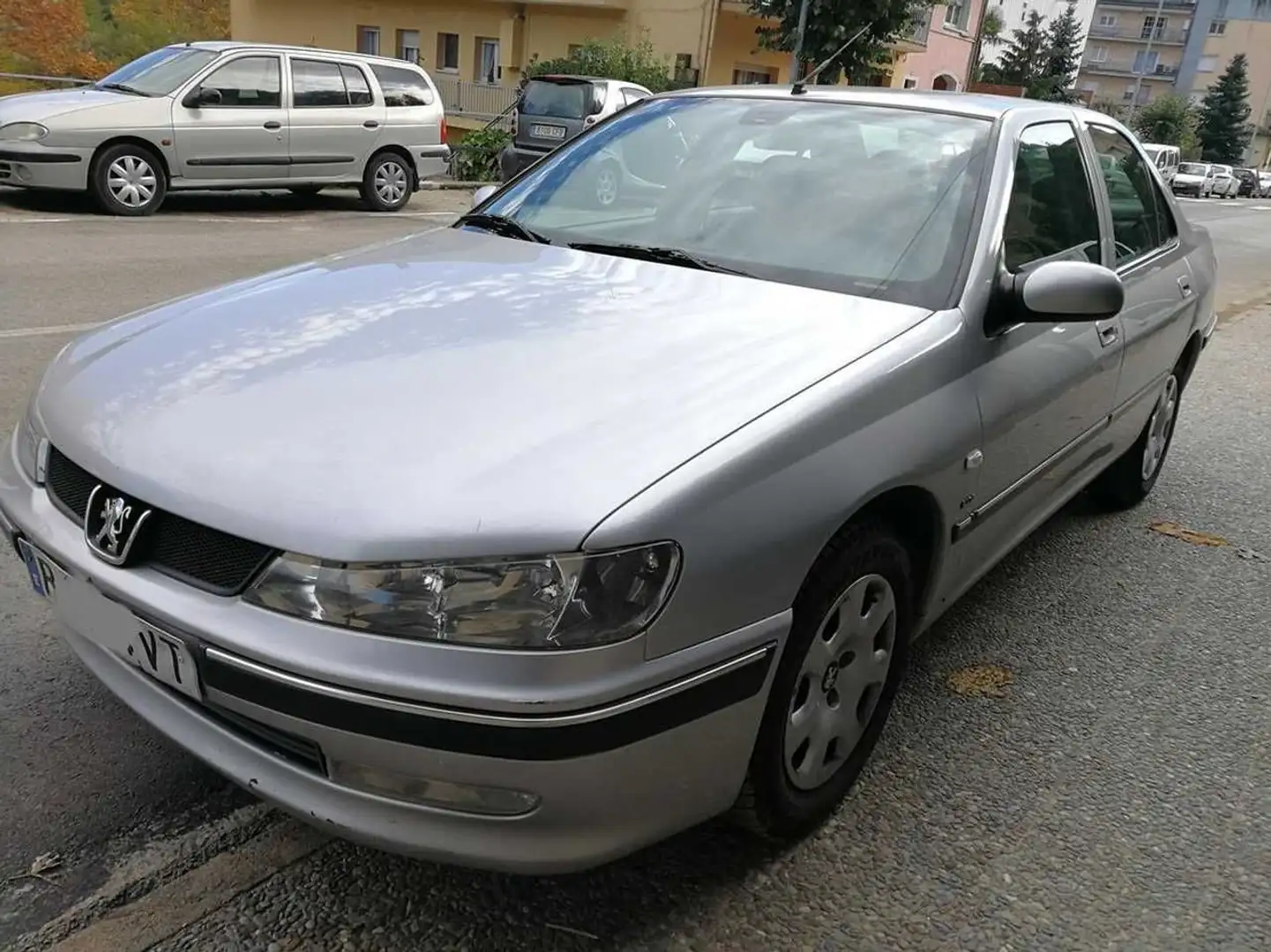 Peugeot 406 2.0HDI SRDT 110 Stříbrná - 1